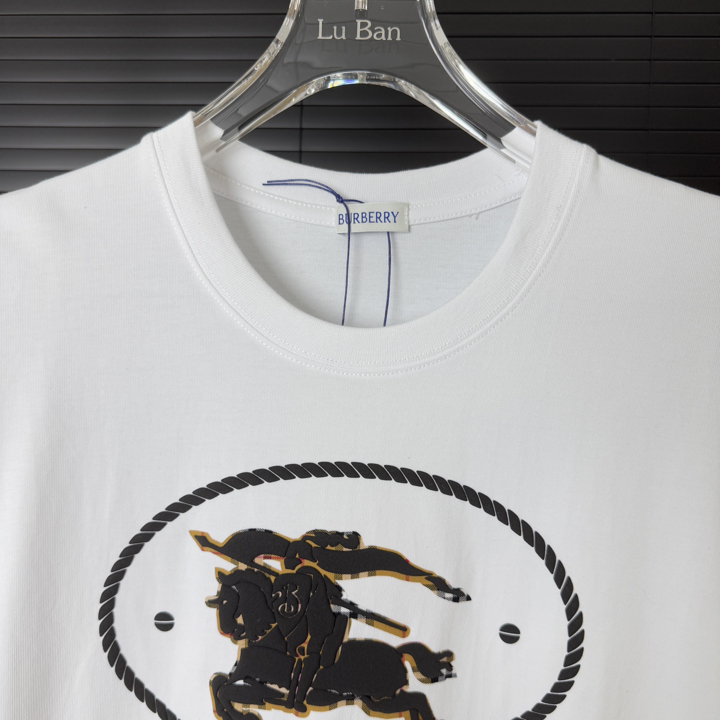 Burberry BURBERRY/巴宝莉 贴布发泡绒面战马 字母LOGO圆领短袖T恤