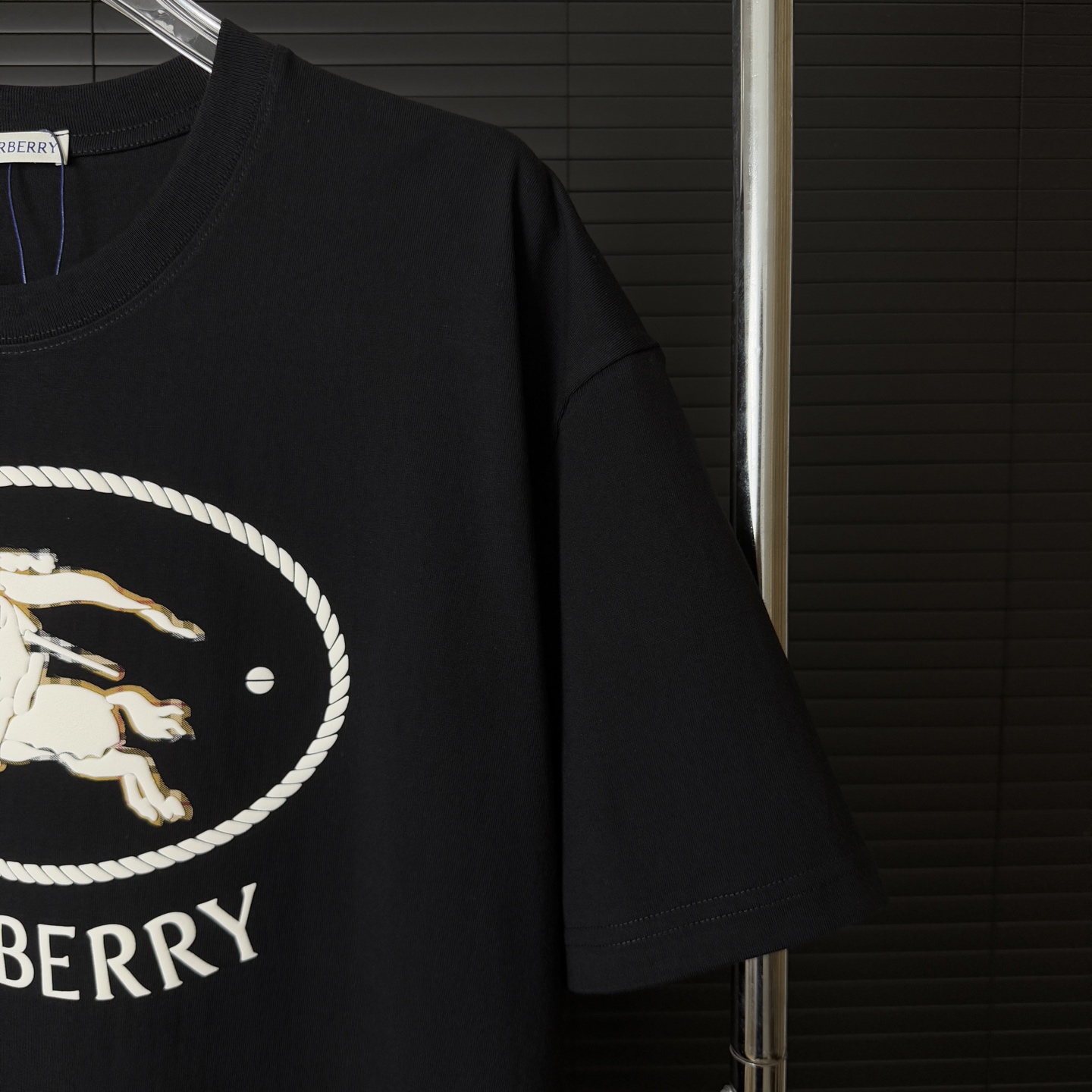 Burberry BURBERRY/巴宝莉 贴布发泡绒面战马 字母LOGO圆领短袖T恤