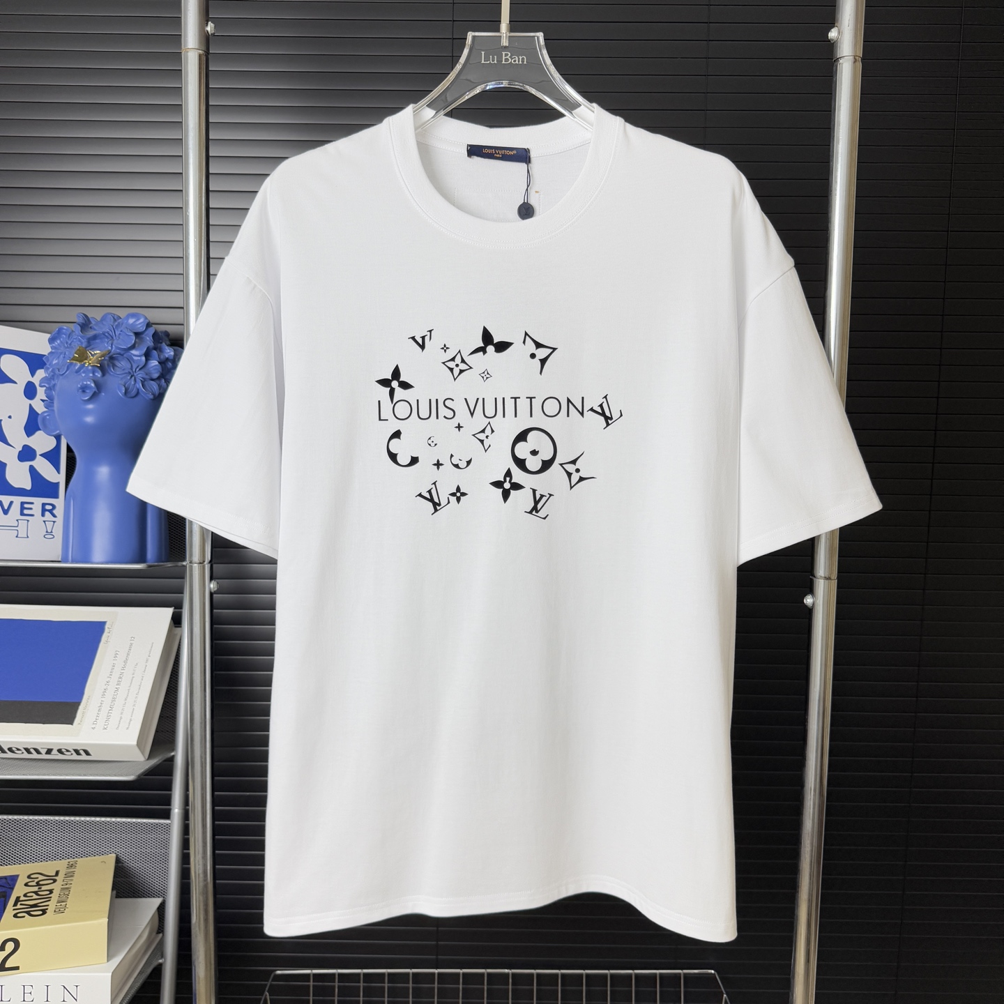 P80 A216 (Reposición a largo plazo, llegada al día siguiente) Camiseta de manga corta con cuello redondo y logo en bloq…