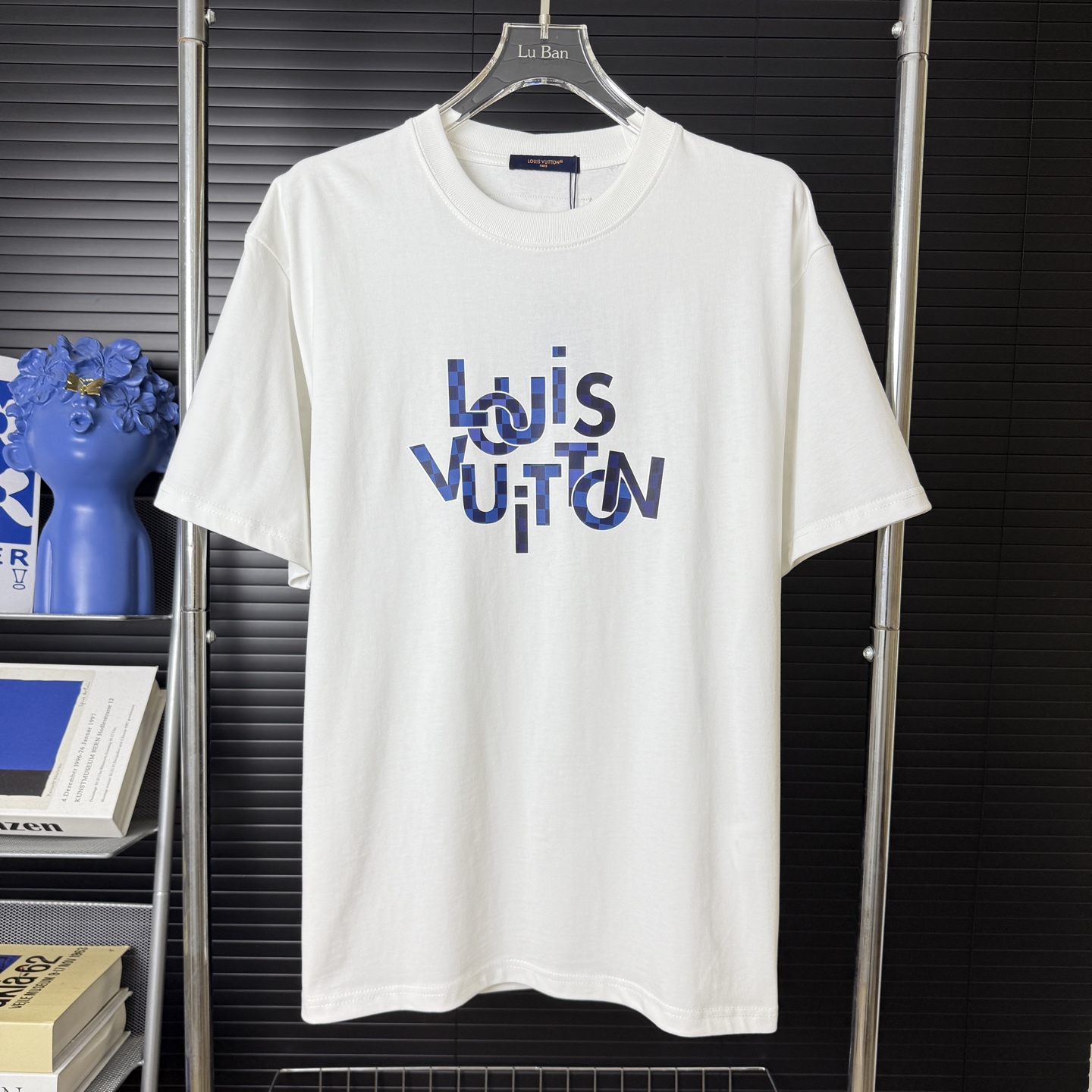 P80 A248 (Reposición a largo plazo, llegada al día siguiente) Camiseta de manga corta con cuello redondo y logo en bloq…