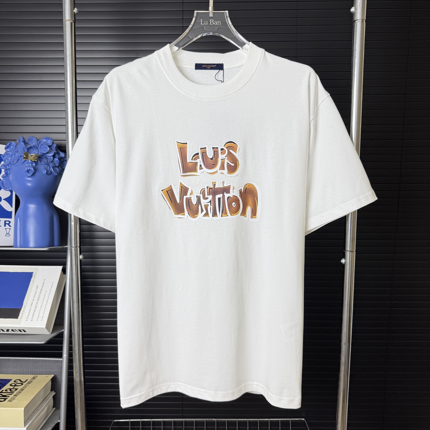 P80 A252 (Reposición a largo plazo, llegada al día siguiente) Camiseta de manga corta con cuello redondo y logo en bloq…