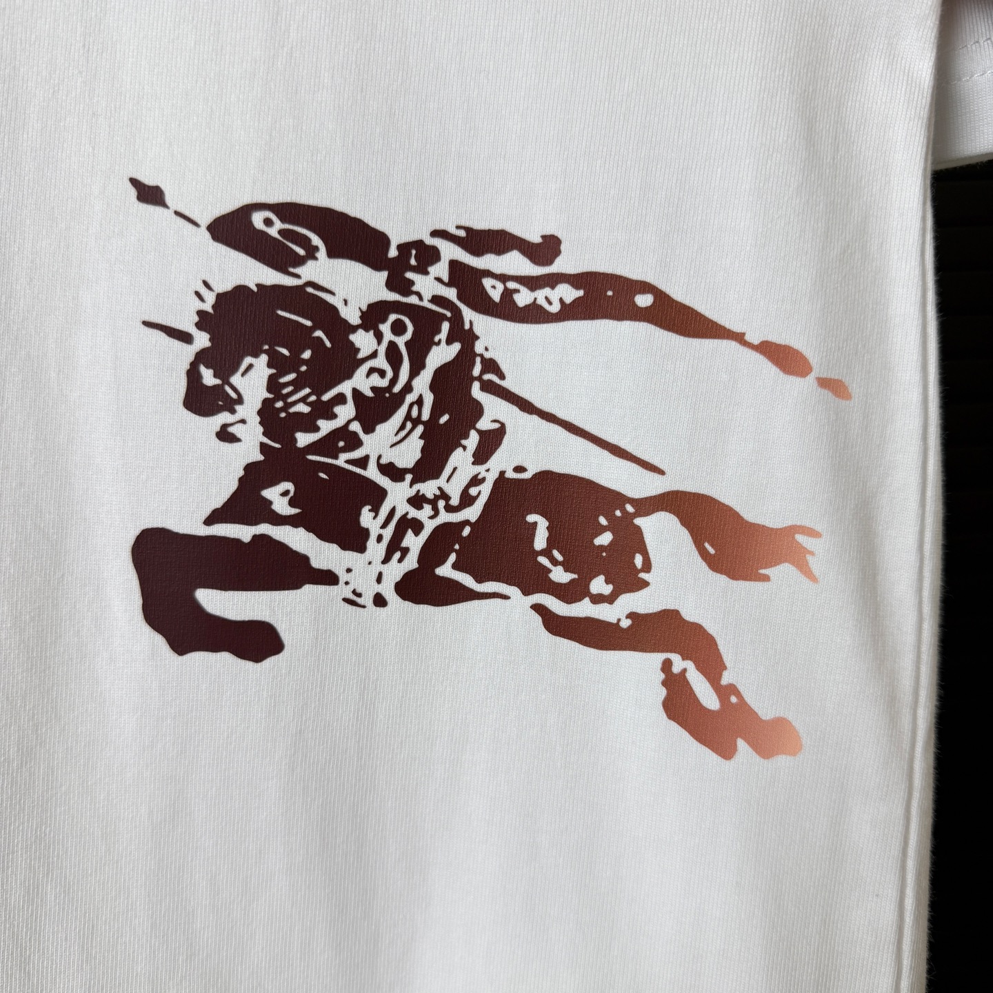 Burberry BURBERRY/巴宝莉 渐变战马 字母LOGO圆领短袖T恤
