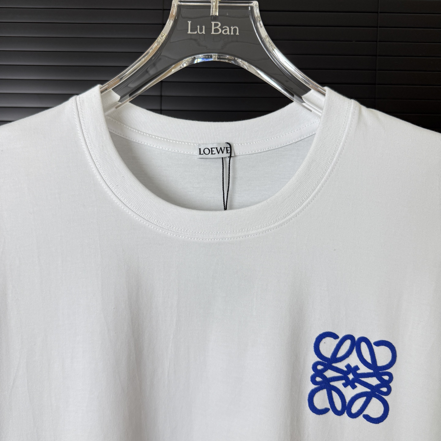 Loewe LOEWE/罗意威 立体凹凸褶皱发泡 字母LOGO圆领短袖T恤