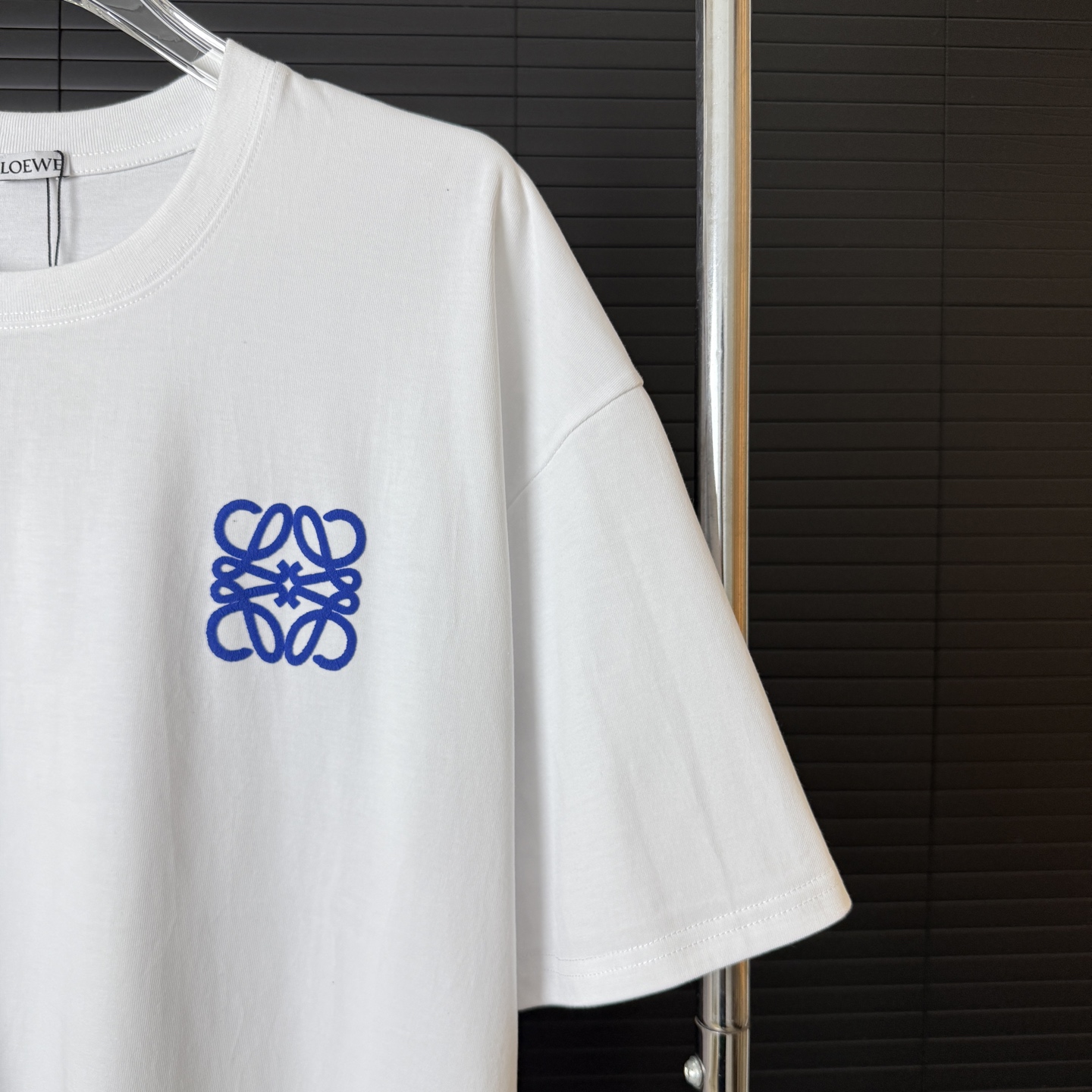 Loewe LOEWE/罗意威 立体凹凸褶皱发泡 字母LOGO圆领短袖T恤