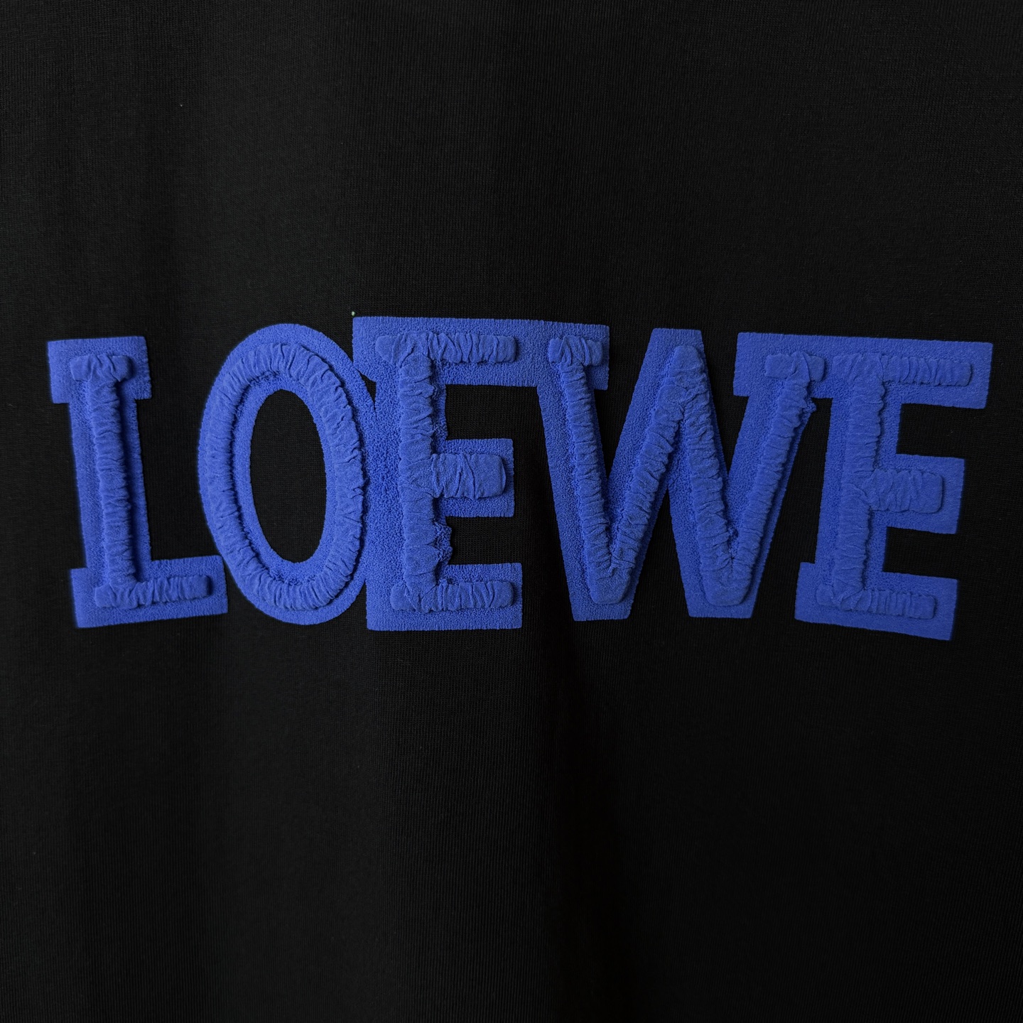 Loewe LOEWE/罗意威 立体凹凸褶皱发泡 字母LOGO圆领短袖T恤