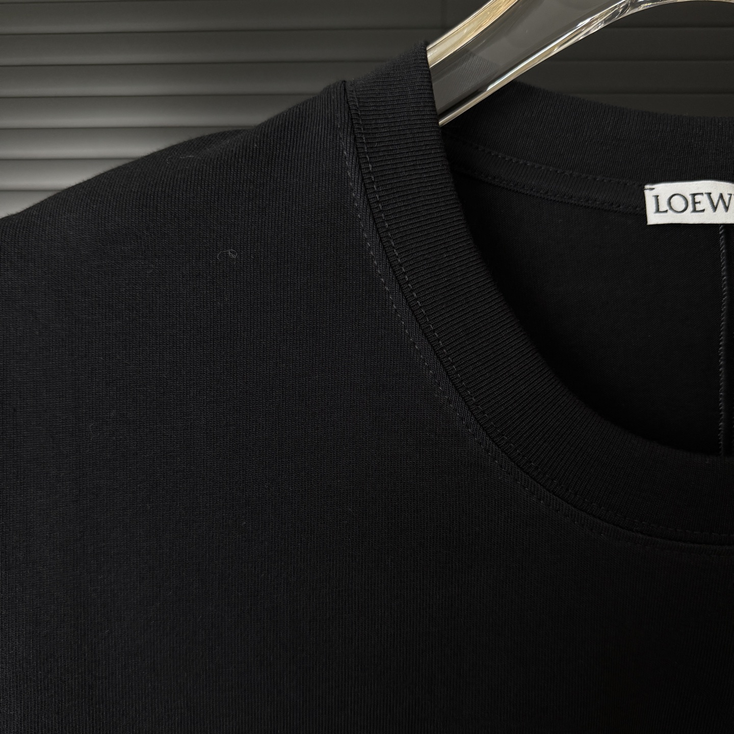 Loewe LOEWE/罗意威 立体凹凸褶皱发泡 字母LOGO圆领短袖T恤