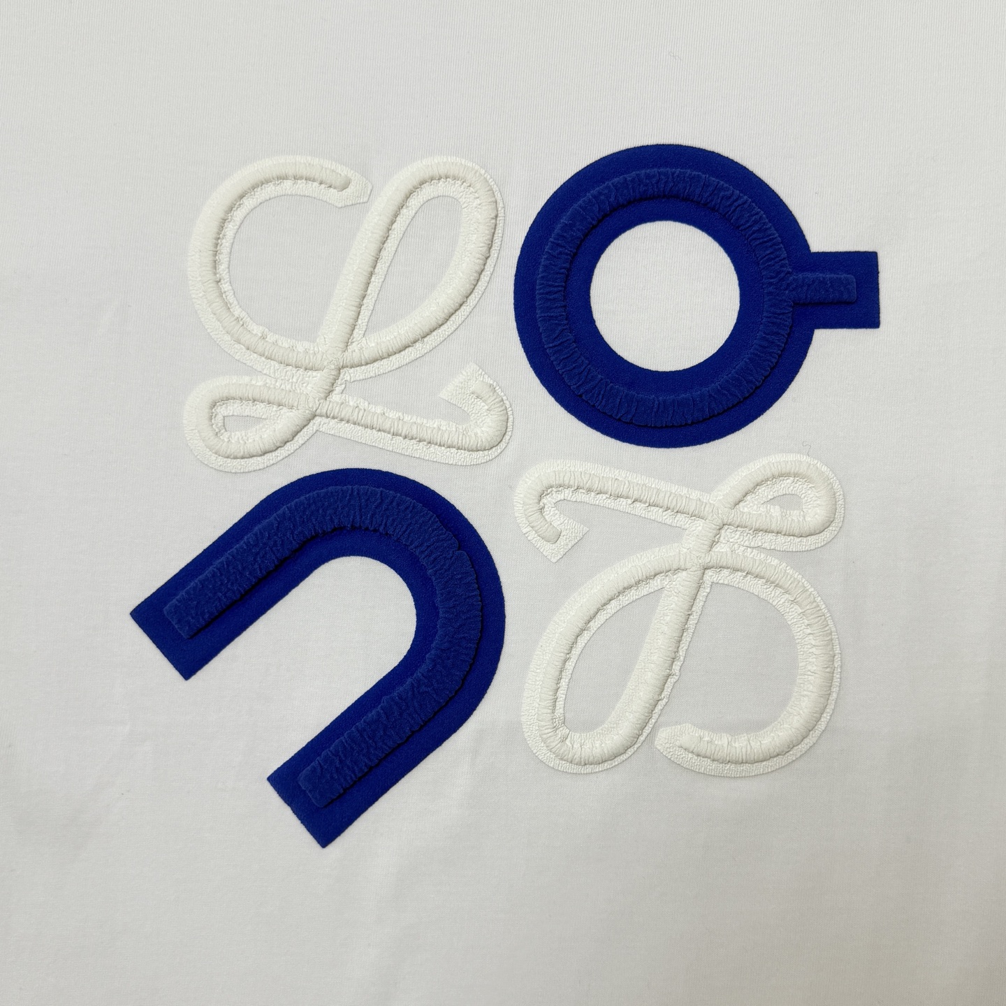 Loewe LOEWE/罗意威 立体凹凸褶皱发泡 字母LOGO圆领短袖T恤