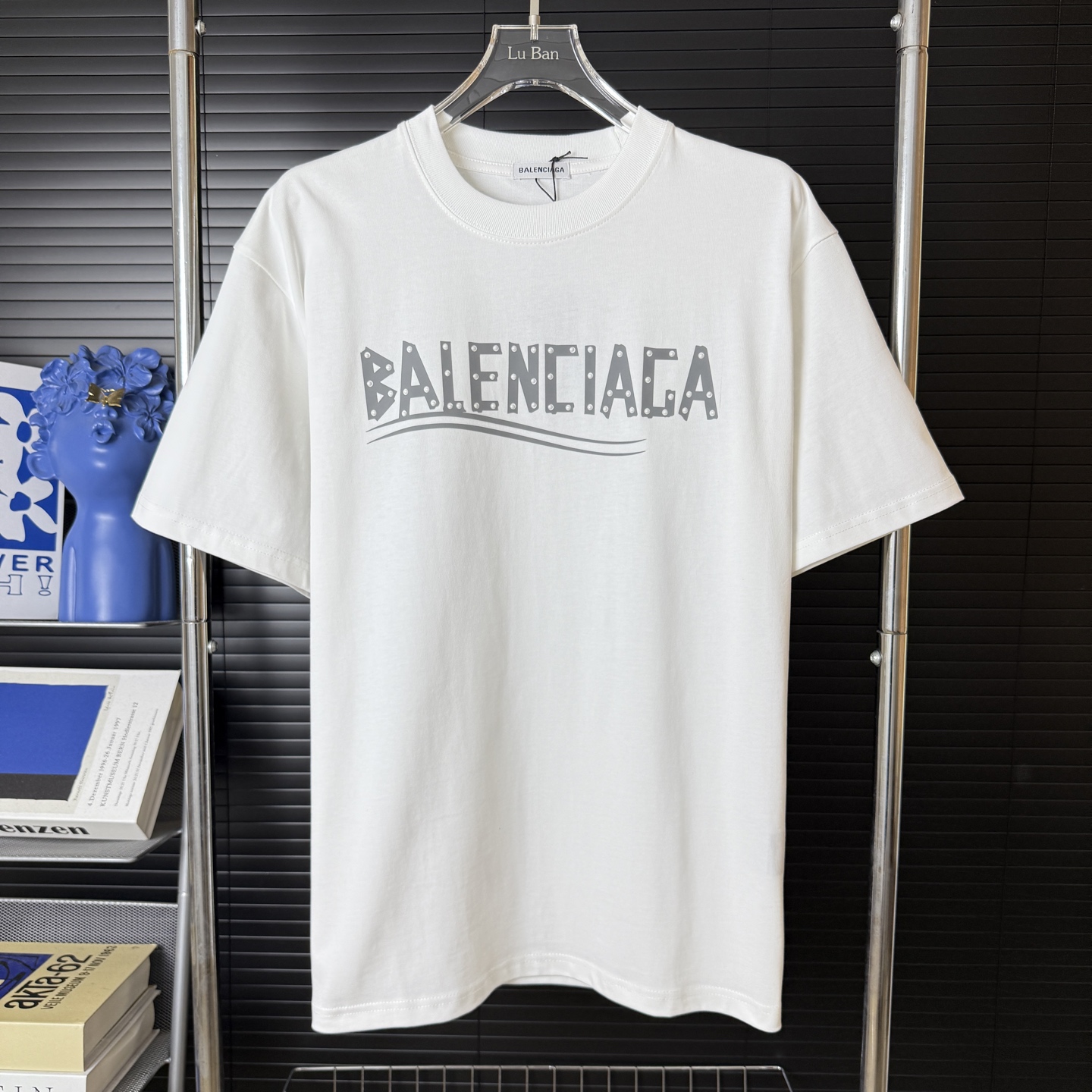 P85 A307 (reabastecimiento regular, llega al día siguiente) BALENCIAGA/París Balenciaga camiseta de manga corta con cue…