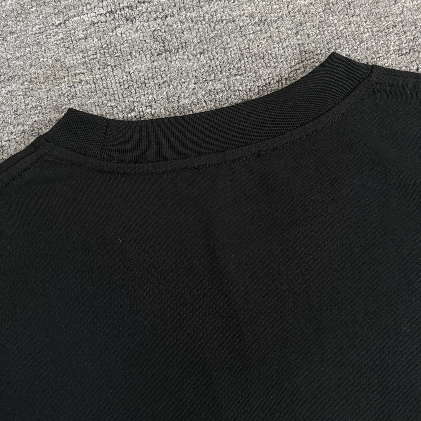 Fendi FENDI/芬迪 高品质320克圆领短袖T恤