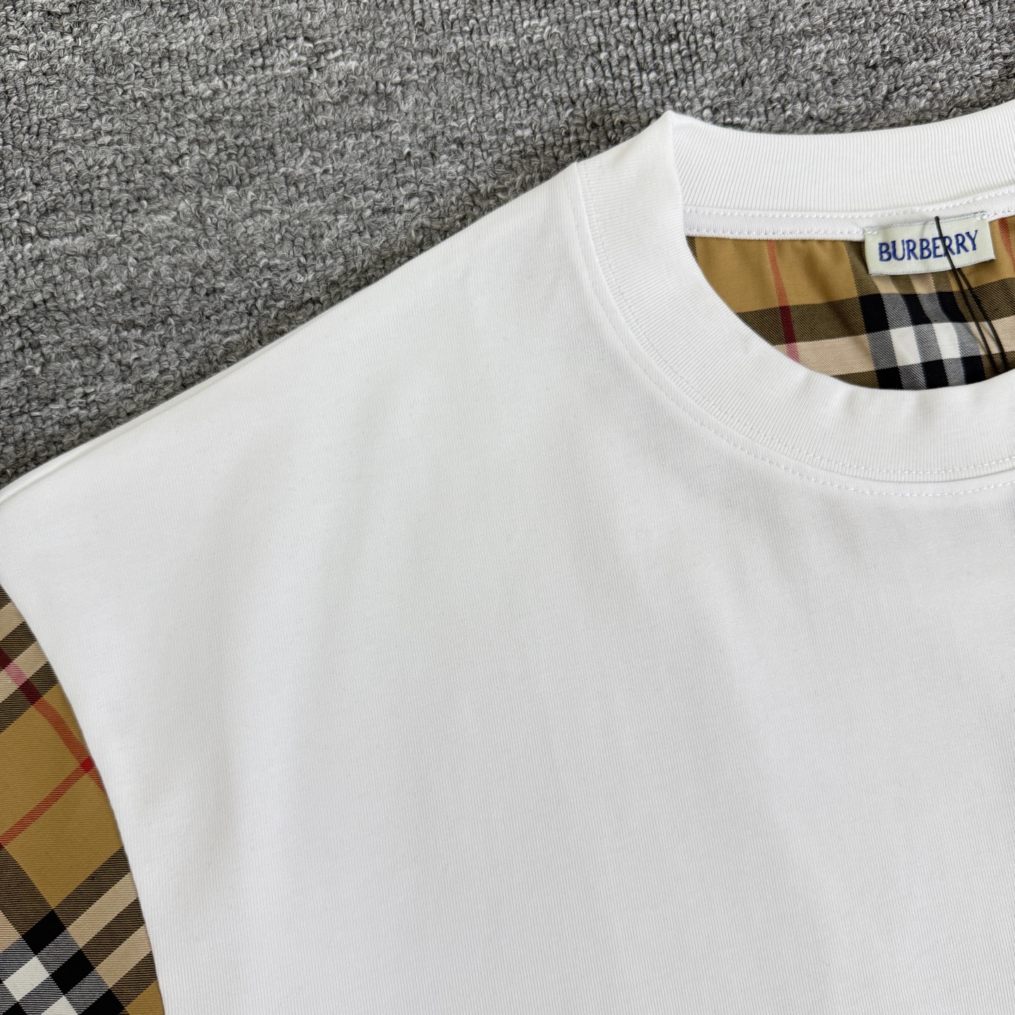 Burberry BURBERRY/巴宝莉 高品质320克圆领短袖T恤