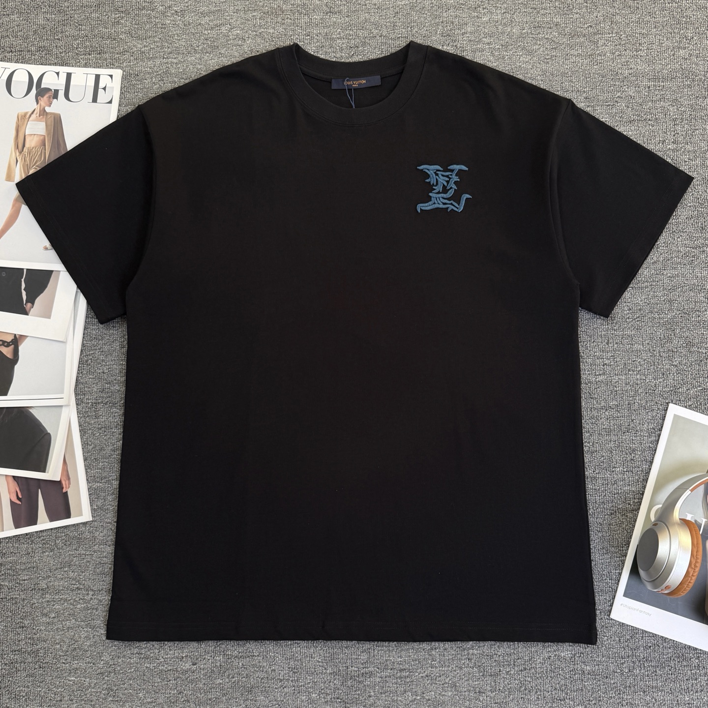 P90 A678 (Llegó el mismo día, disponible en stock) Louis Vuitton/Louis Vuitton Cuello redondo de 320 g de alta calidad …