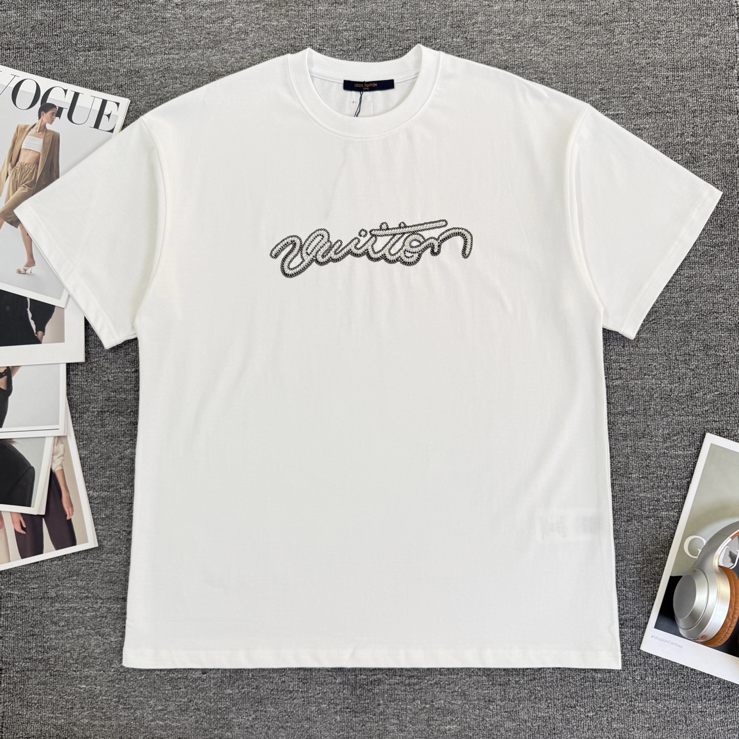 P90 A708 (Llegó el mismo día, disponible en stock) Louis Vuitton/Louis Vuitton Camiseta de manga corta con cuello redon…