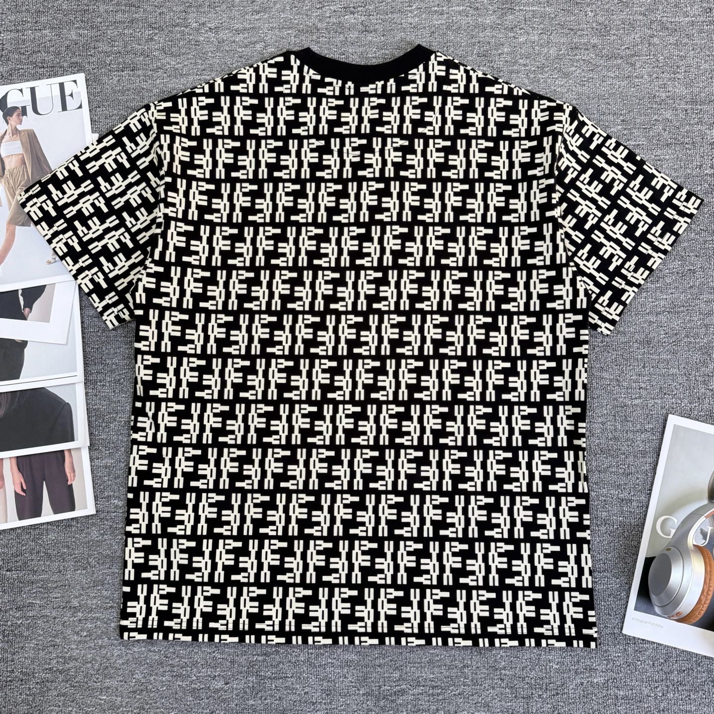 Fendi FENDI/芬迪 高品质320克圆领短袖T恤
