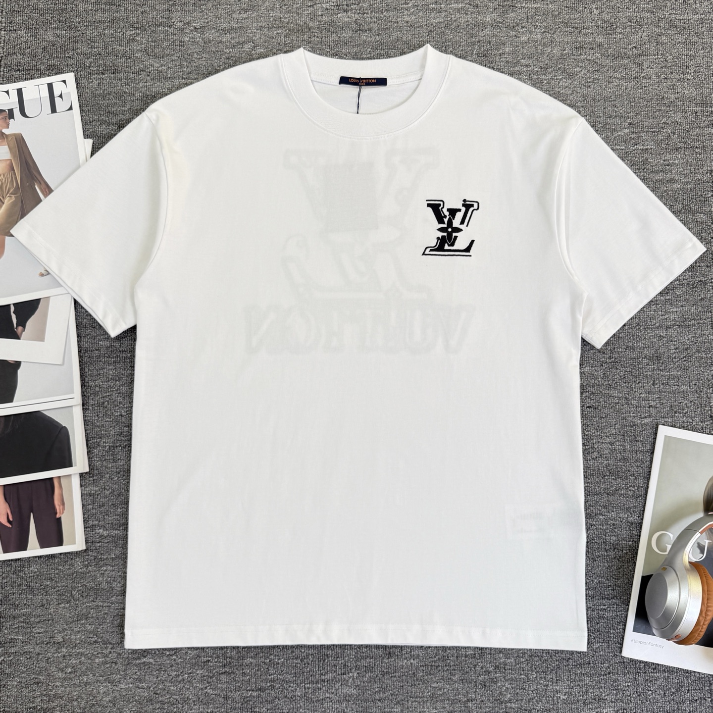 P85 A793 (Llegó el mismo día, disponible en stock) Louis Vuitton/Louis Vuitton Camiseta de manga corta con cuello redon…