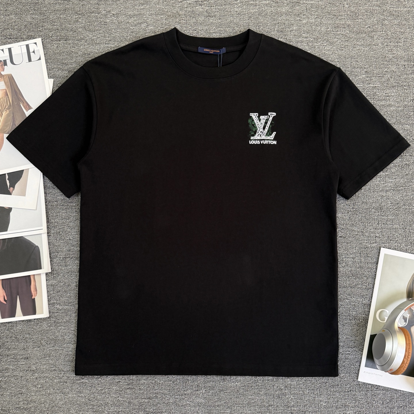 P85 A794 (Llegó el mismo día, disponible en stock) Louis Vuitton/Louis Vuitton Camiseta de manga corta con cuello redon…