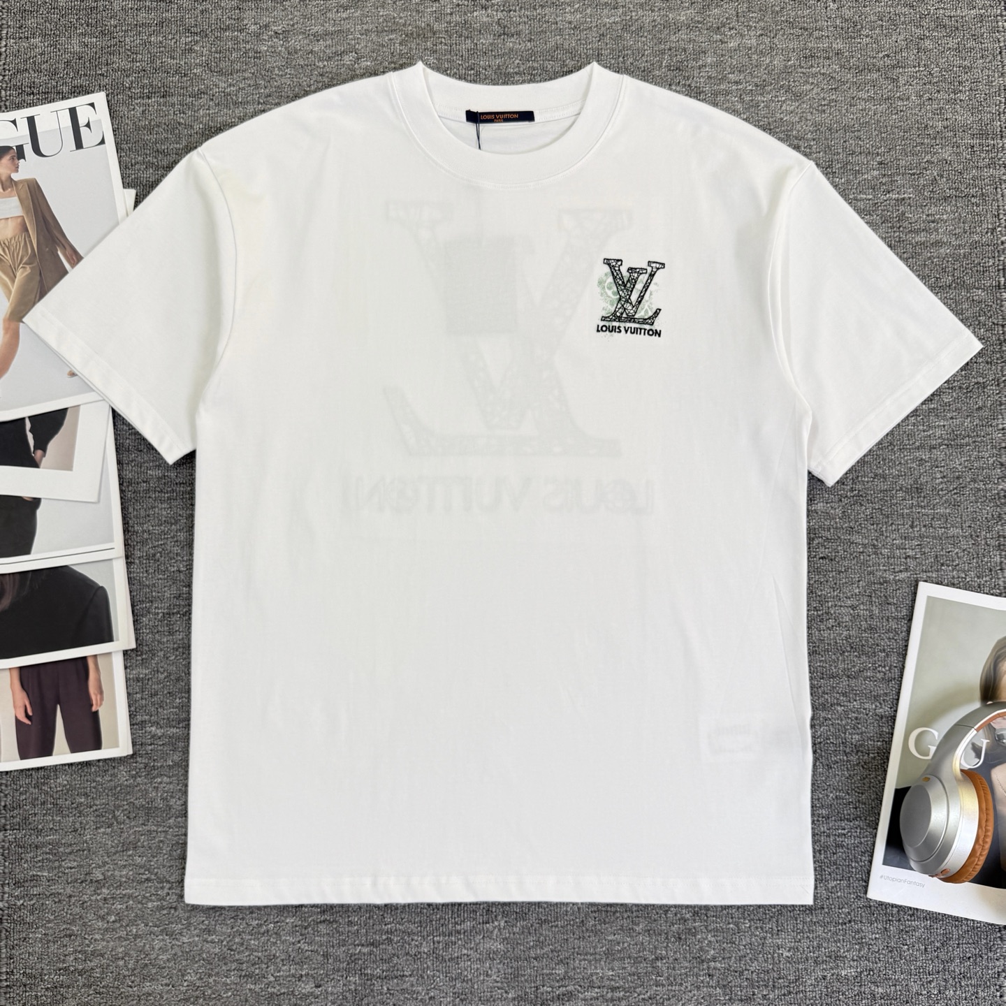 P85 A795 (Llegó el mismo día, listo para almacenar) Louis Vuitton / Louis Vuitton Camiseta de manga corta con cuello re…