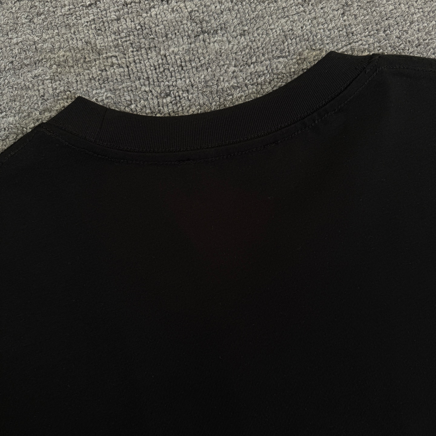 Fendi FENDI/芬迪 高品质320克圆领短袖T恤