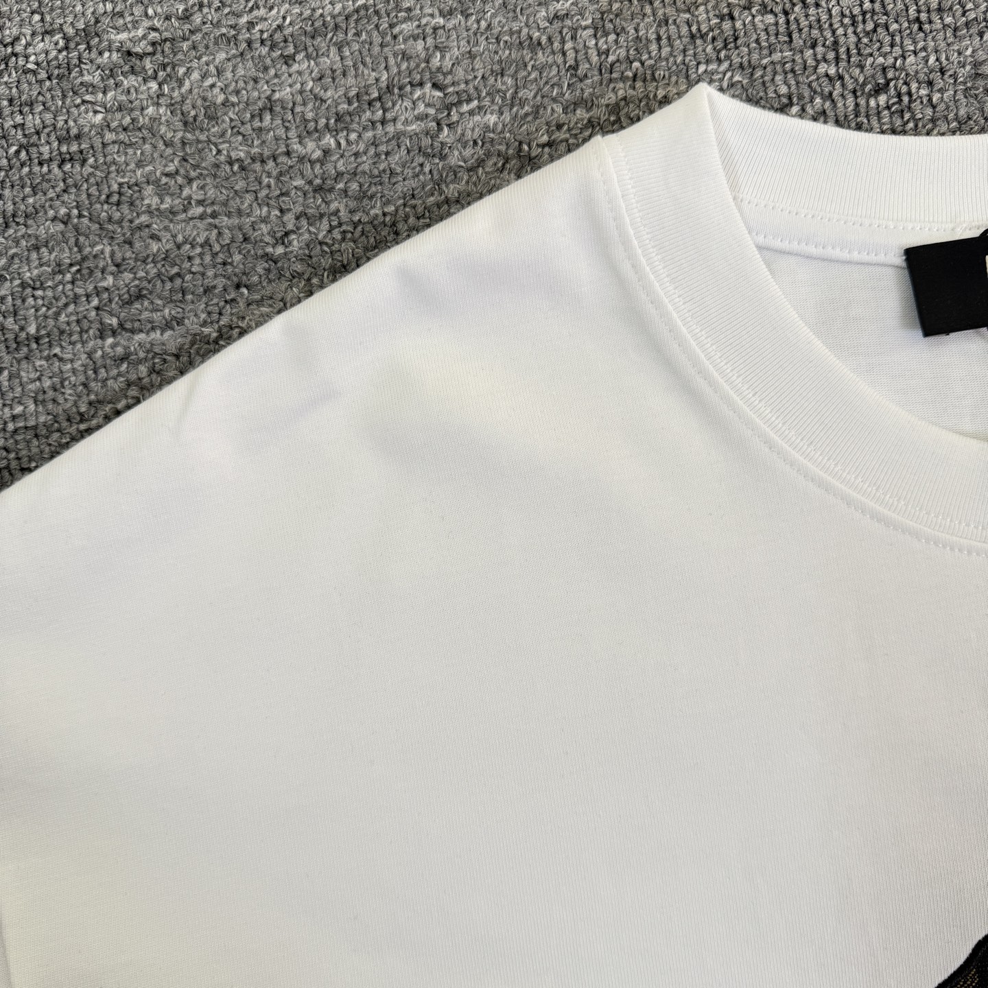 Fendi FENDI/芬迪 高品质320克圆领短袖T恤