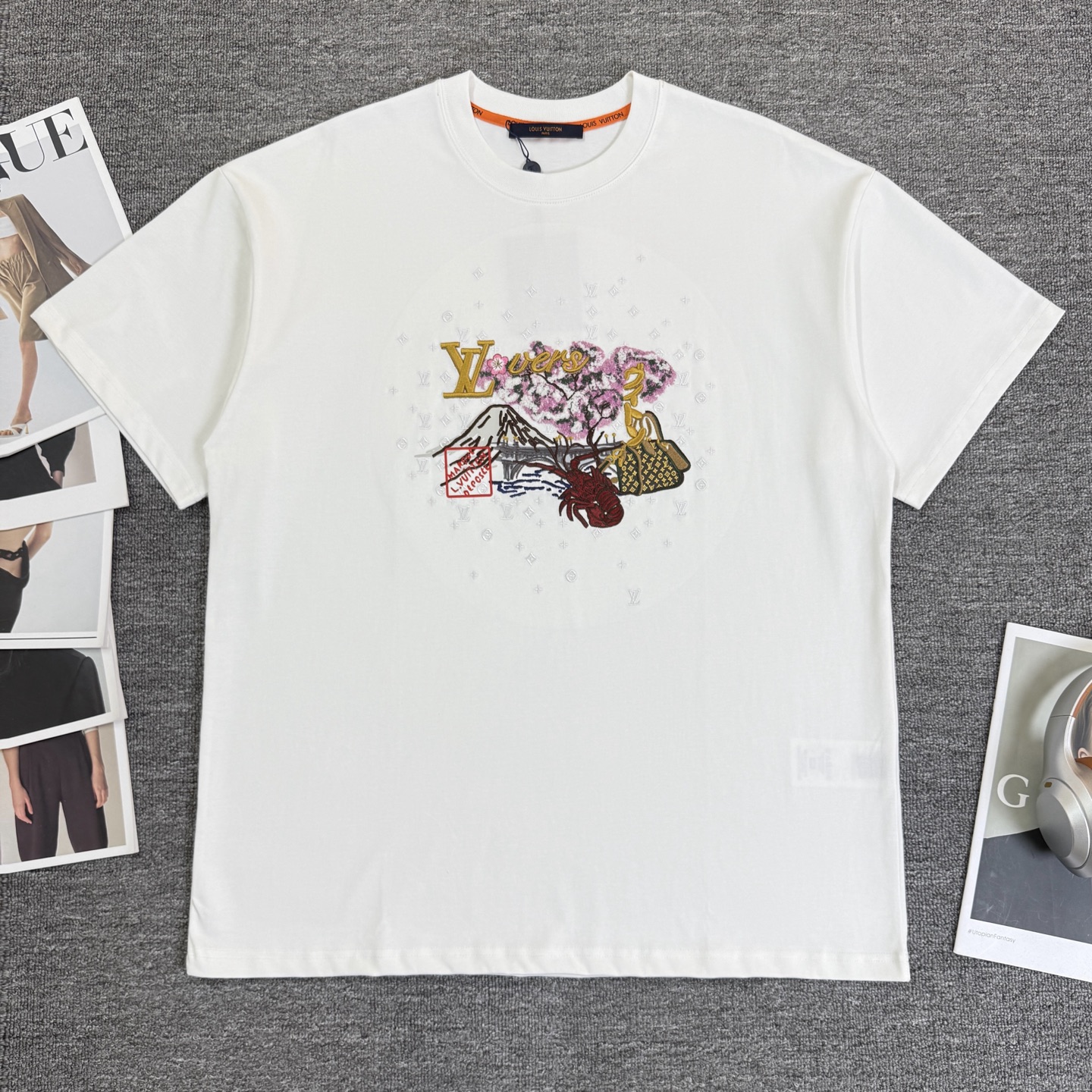 P110 A803 (Llegó el mismo día, listo para almacenar) Louis Vuitton / Louis Vuitton Camiseta de manga corta con cuello r…