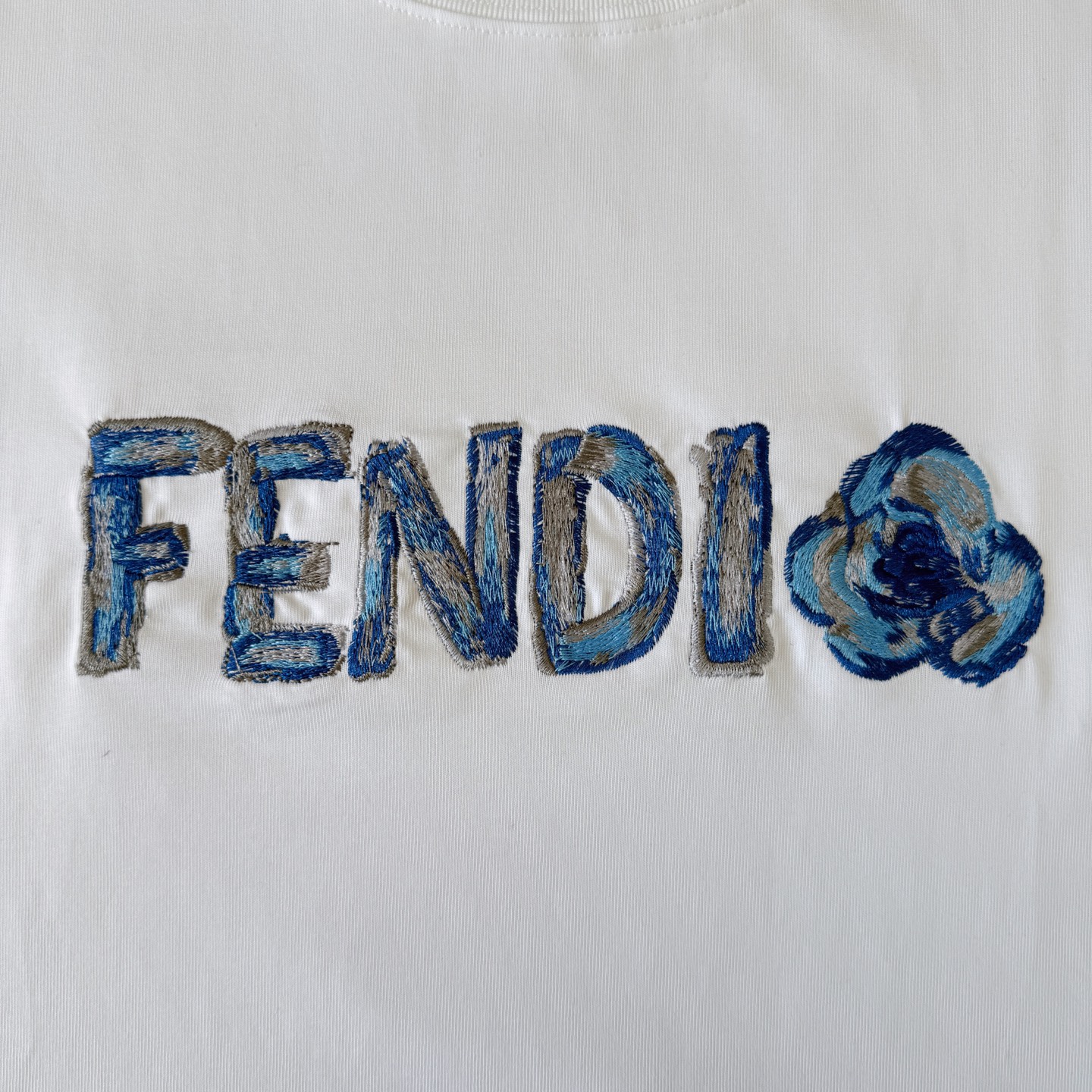 Fendi FENDI/芬迪 高品质320克圆领短袖T恤