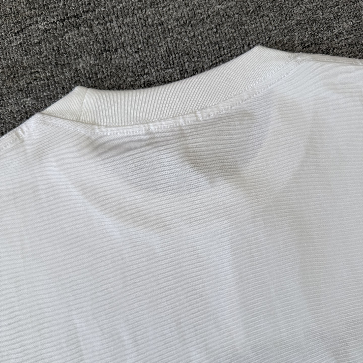 Fendi FENDI/芬迪 高品质320克圆领短袖T恤