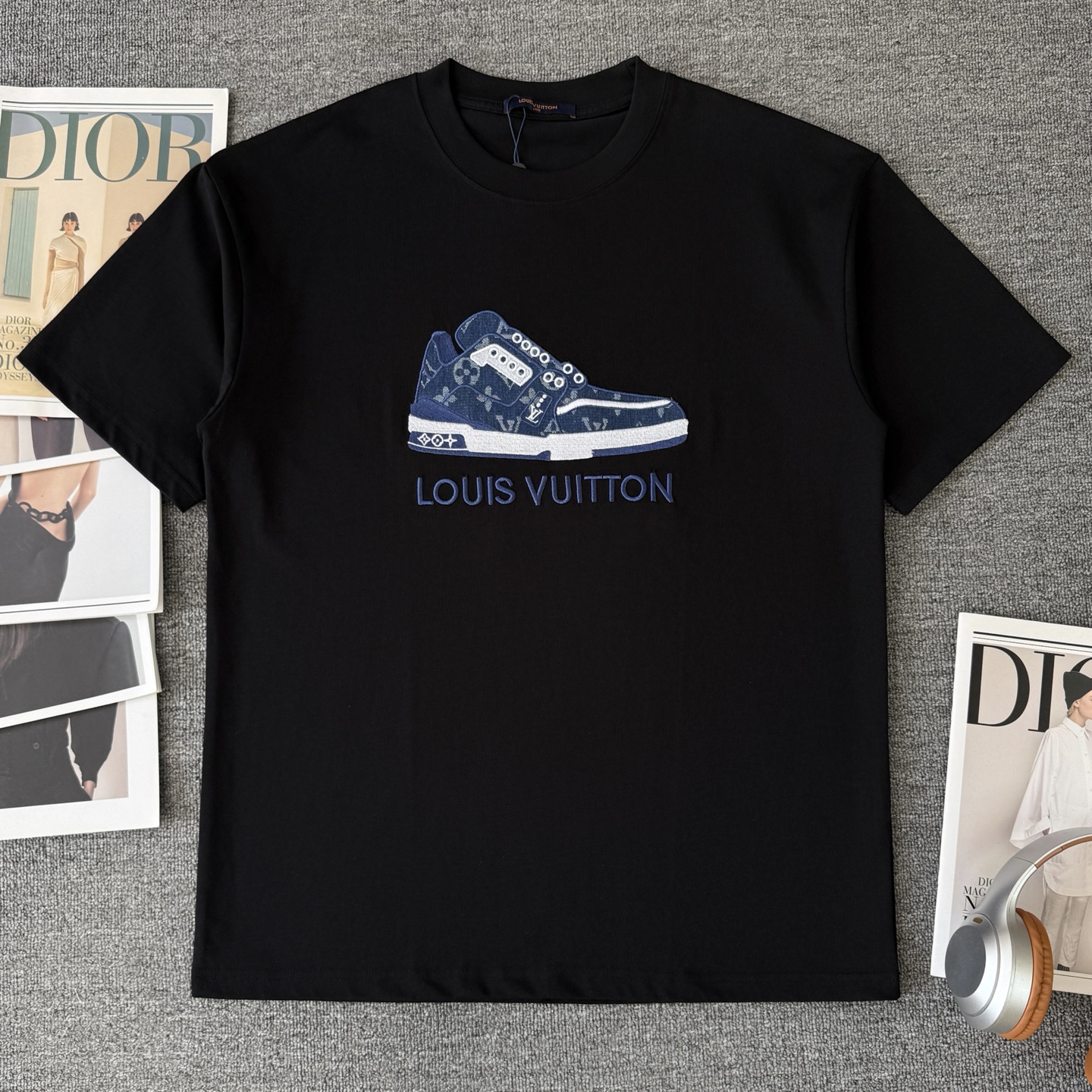 P85 A900 (Llegó el mismo día, disponible en stock) Louis Vuitton / Louis Vuitton Camiseta de manga corta con cuello red…