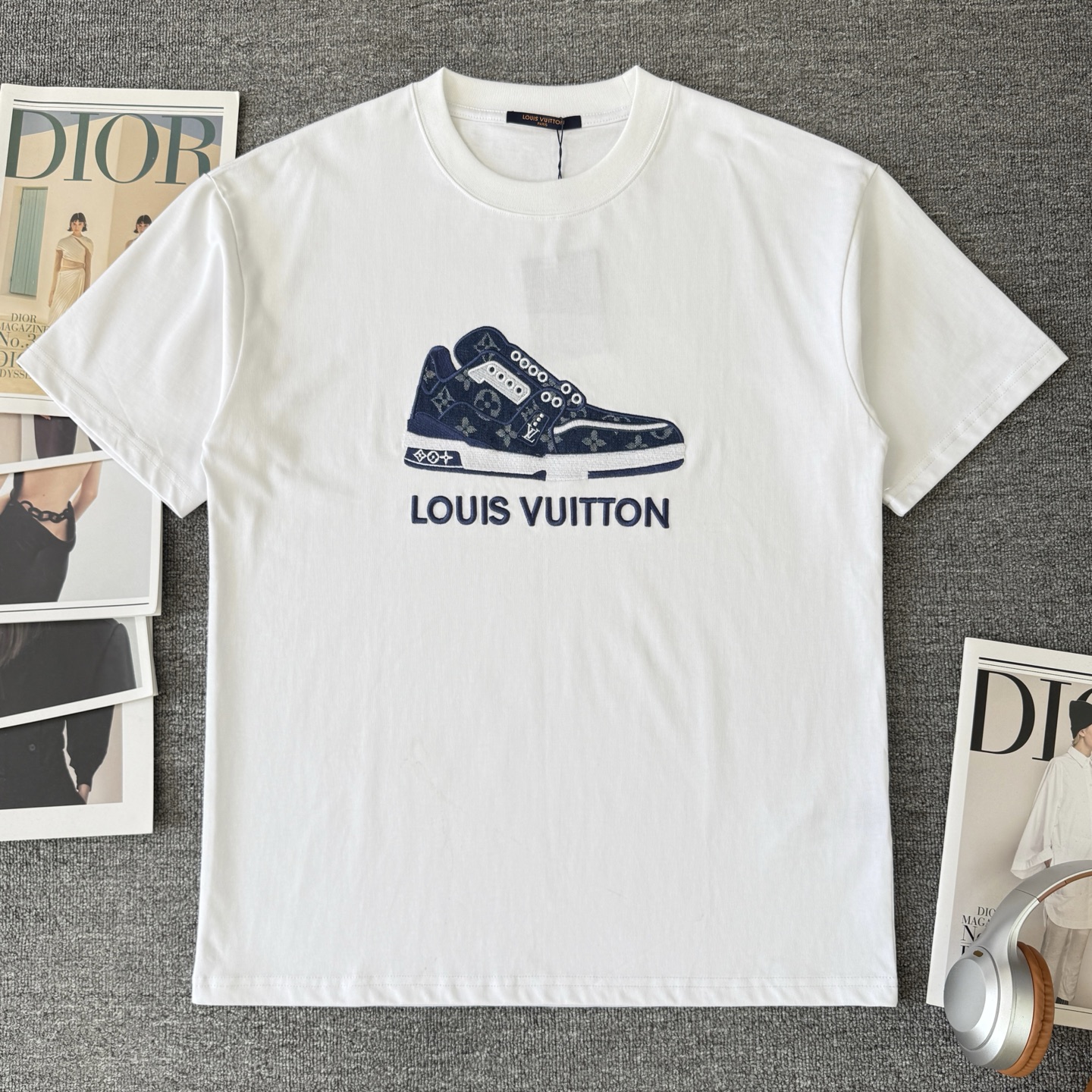 P85 A901 (Llegó el mismo día, disponible en stock) Louis Vuitton / Louis Vuitton Camiseta de manga corta con cuello red…