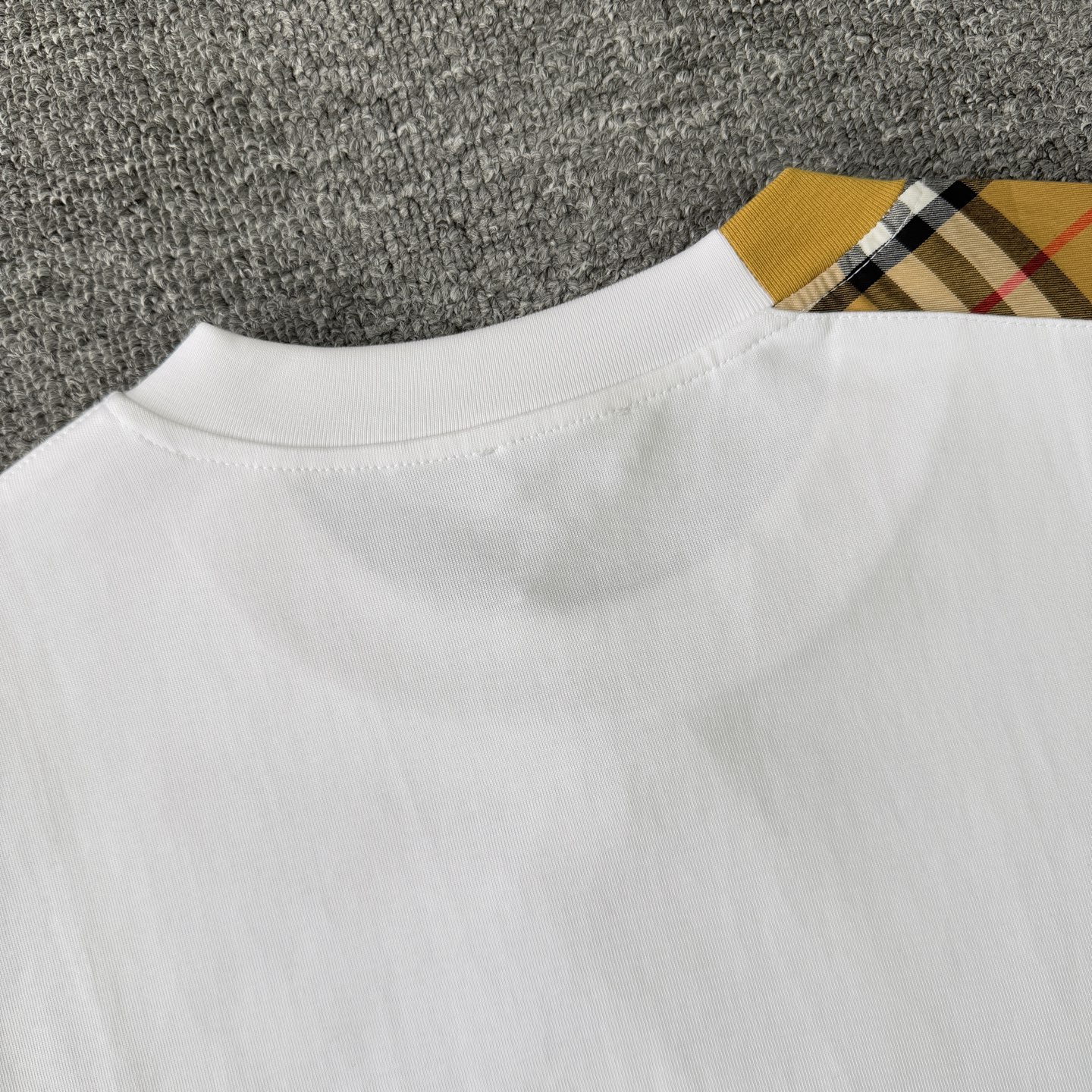 Burberry BURBERRY/巴宝莉 高品质320克圆领短袖T恤