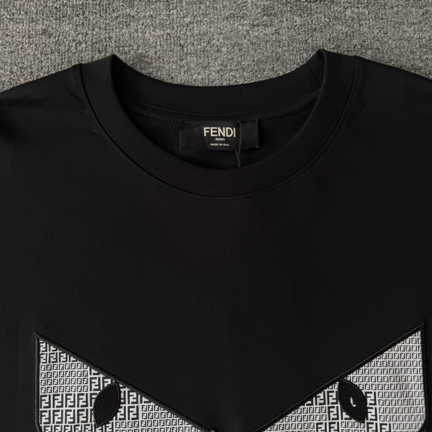Fendi FENDI/芬迪 高品质320克圆领短袖T恤