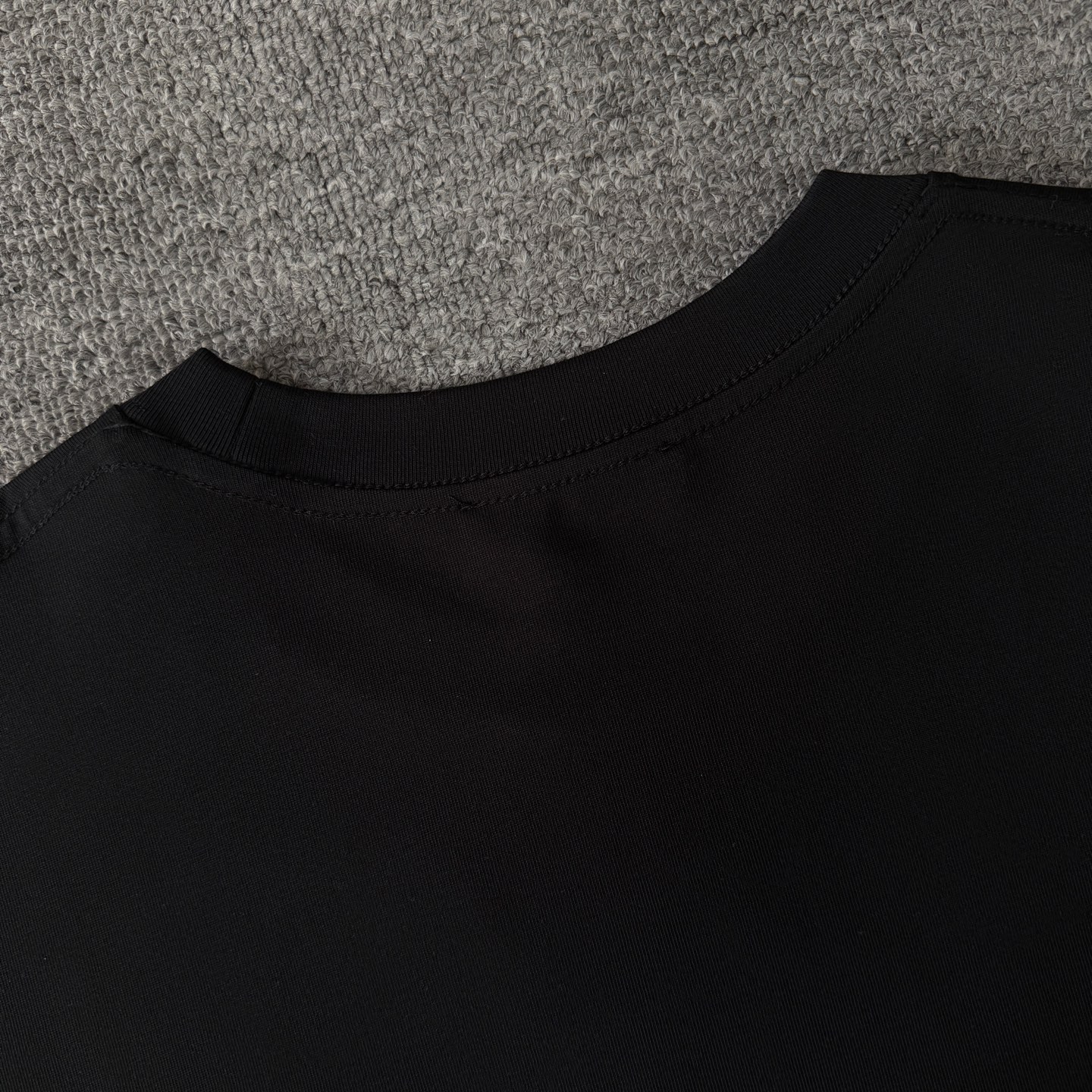 Fendi FENDI/芬迪 高品质320克圆领短袖T恤
