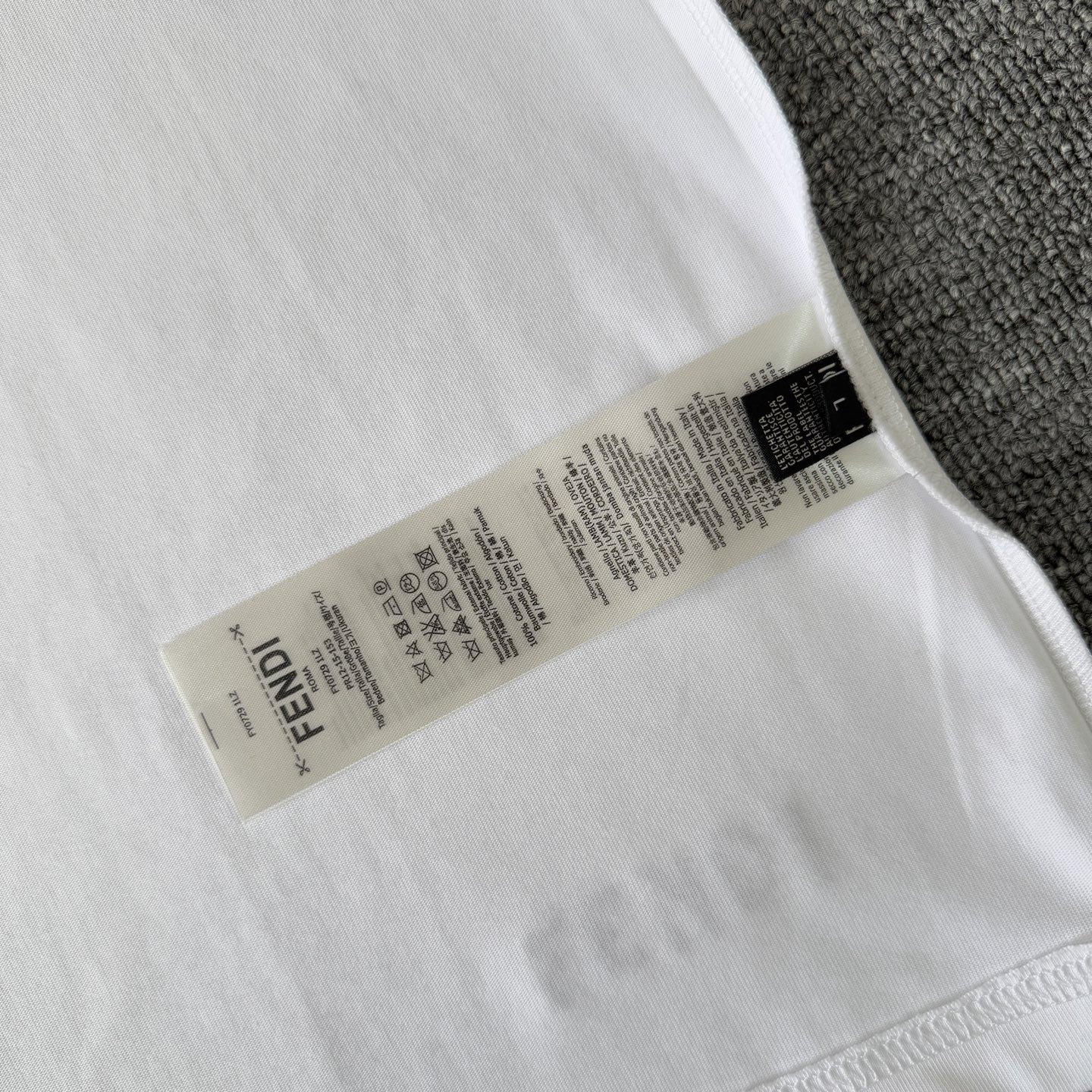 Fendi FENDI/芬迪 高品质320克圆领短袖T恤