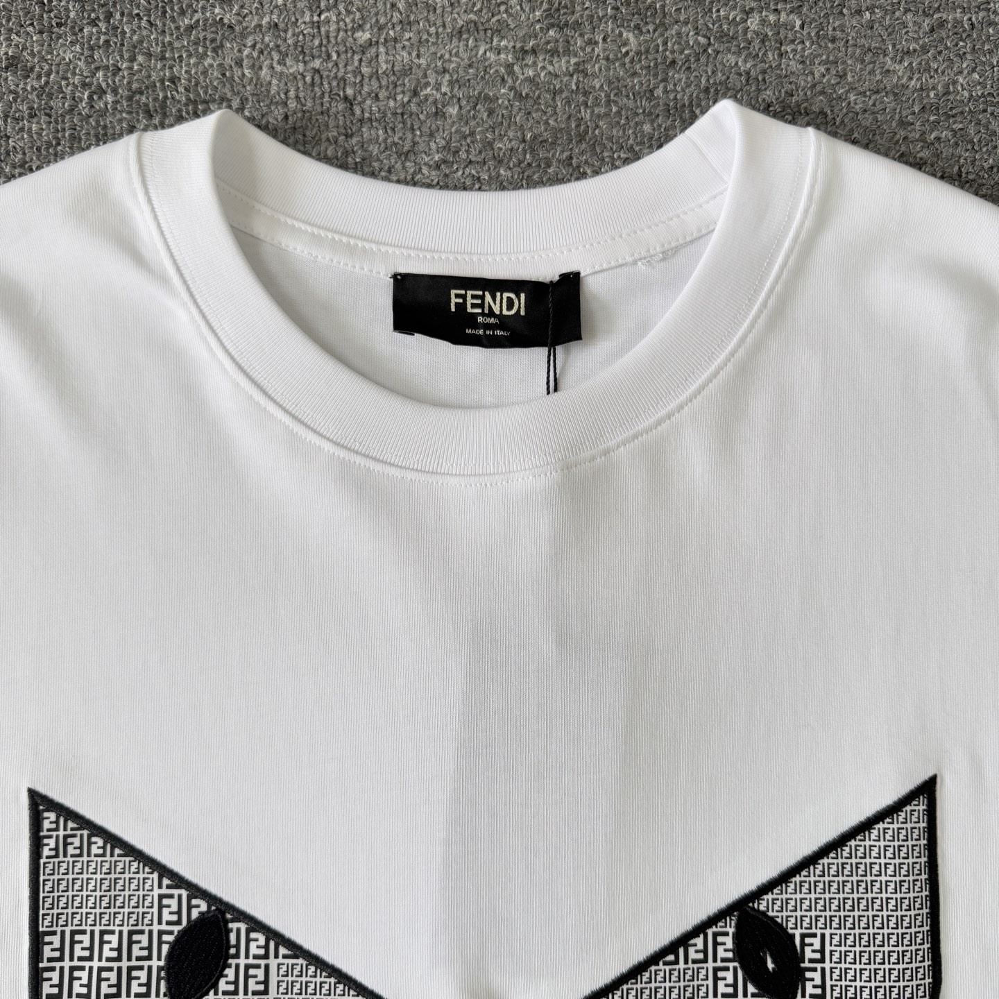 Fendi FENDI/芬迪 高品质320克圆领短袖T恤
