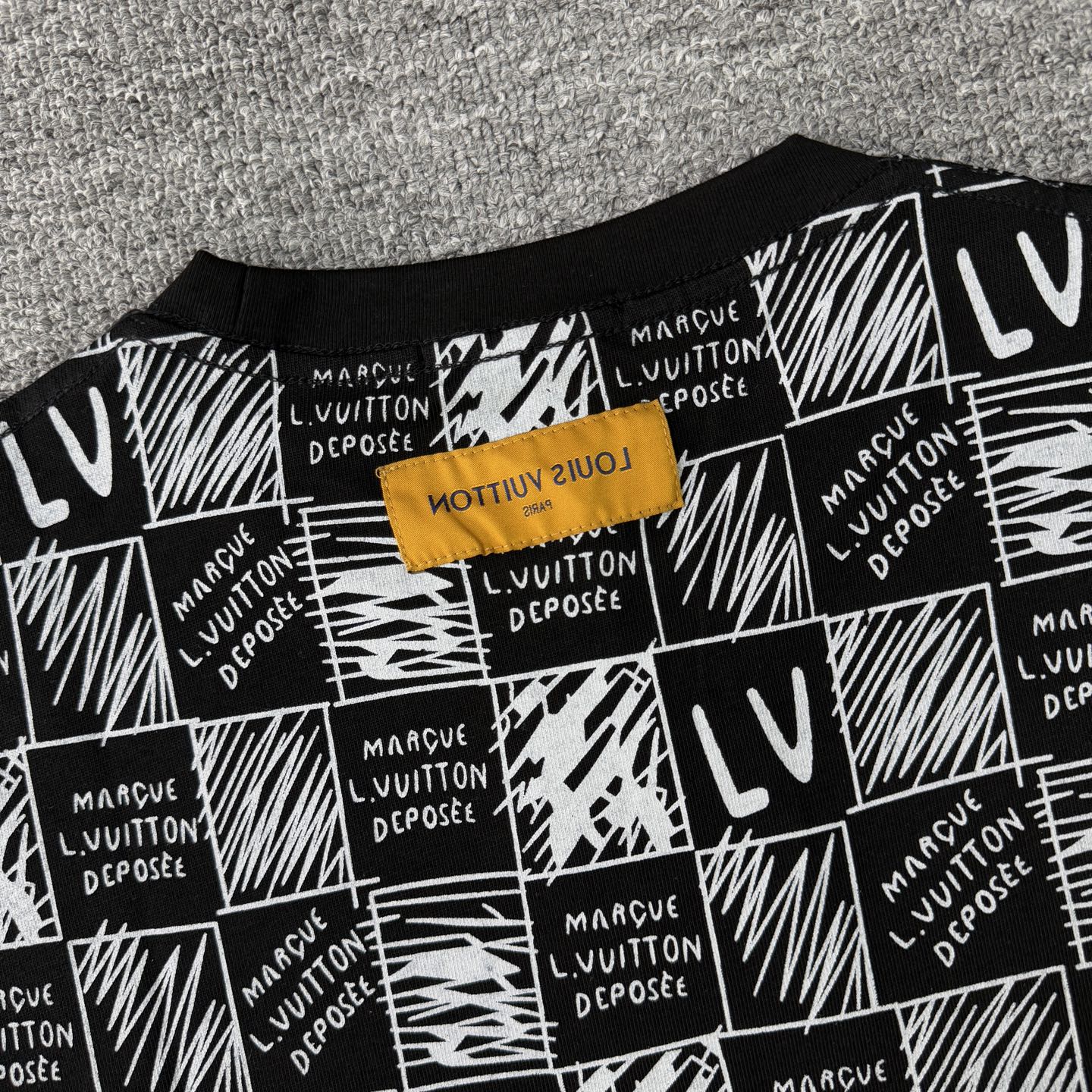 Louis Vuitton LOUIS VUITTON/路易威登LV 2026新款 棋盘格印花短袖圆领T恤