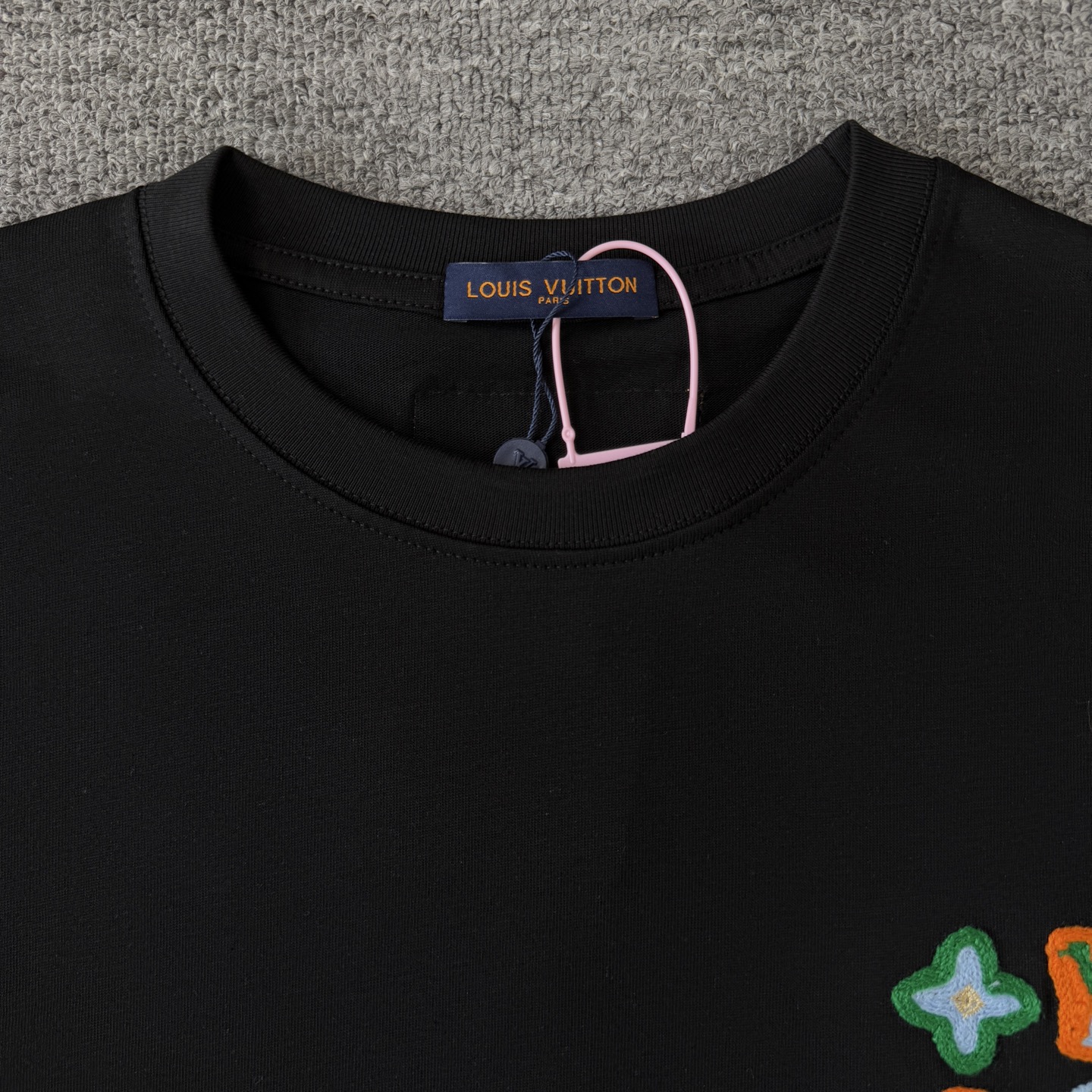 Louis Vuitton LOUIS VUITTON/路易威登LV 新款多巴胺logo刺绣款短袖圆领T恤