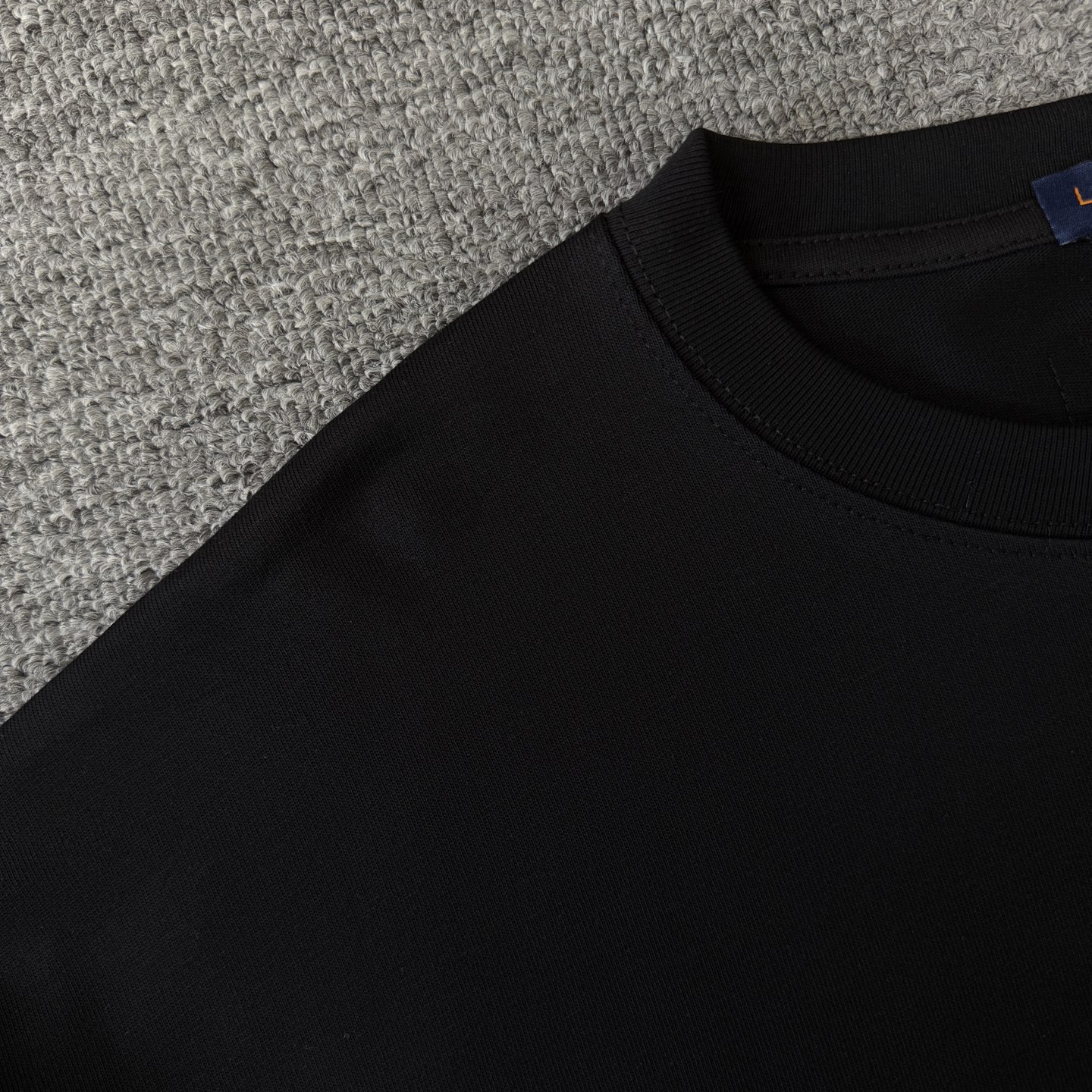 Louis Vuitton LOUIS VUITTON/路易威登LV 25ss新款 logo 字母硅胶压花款短袖圆领T恤