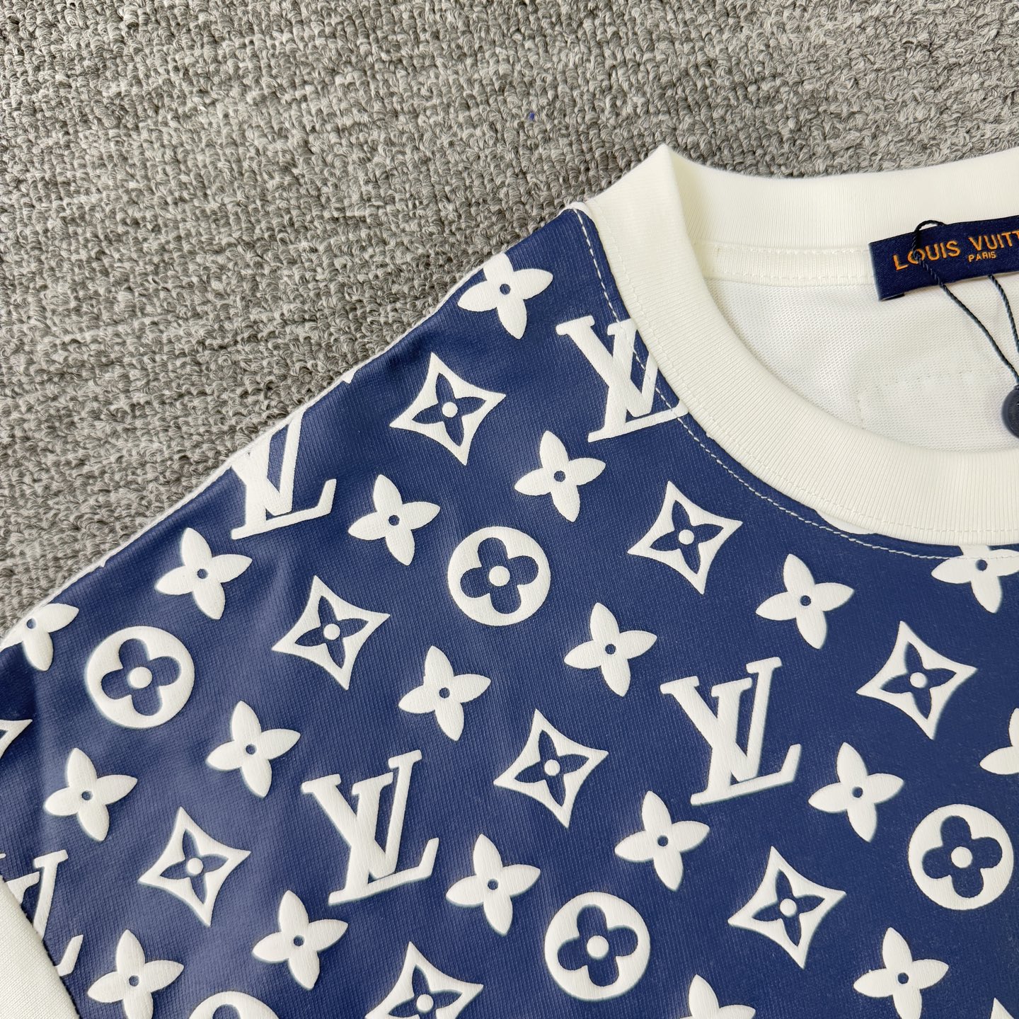 Louis Vuitton LOUIS VUITTON/路易威登LV 新款 老花满印云肩拼接短袖圆领T恤