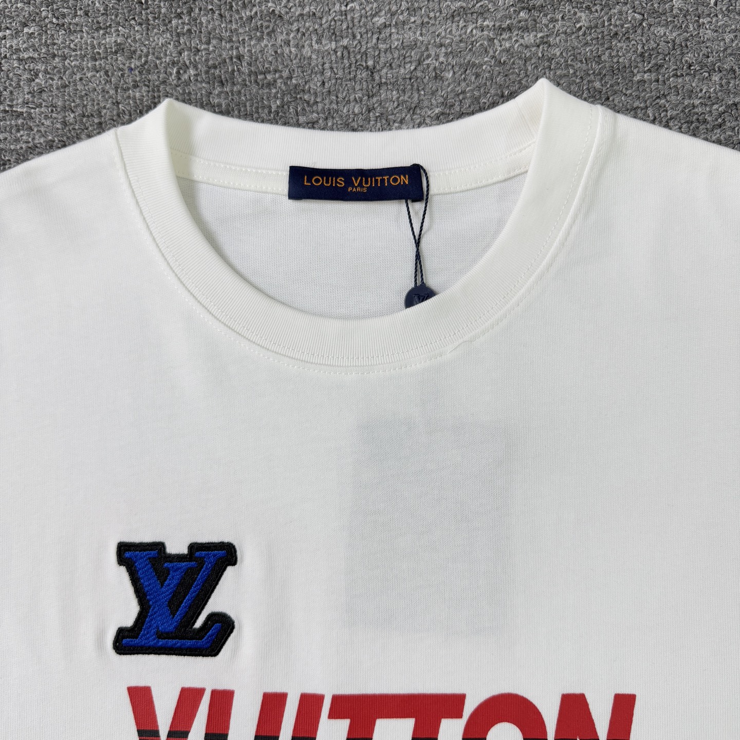 Louis Vuitton lv路易威登LOUIS VUITTON 驴家1v 联名nba刺绣满身图案字母半袖T恤短袖
