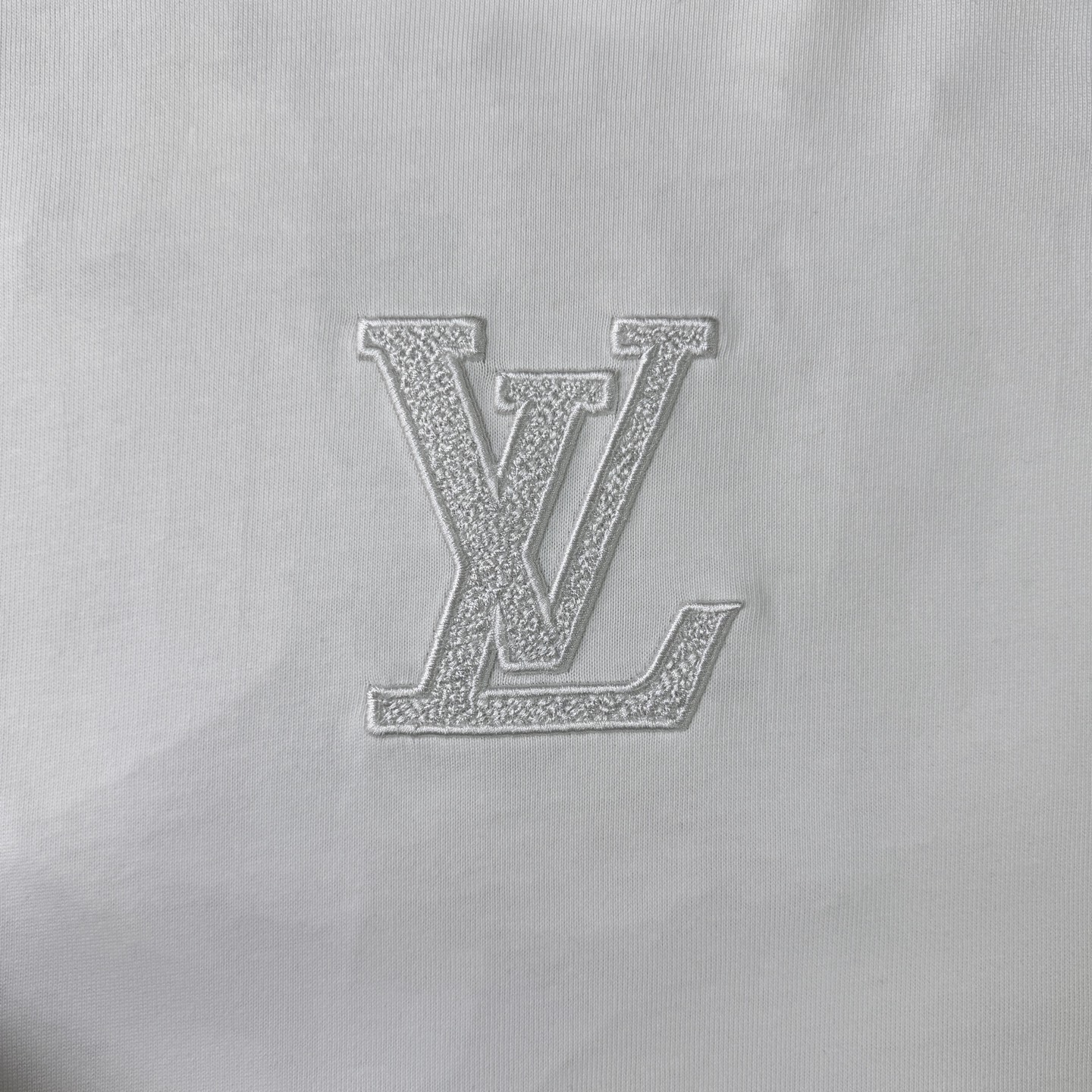 Louis Vuitton LOUIS VUITTON/路易威登LV 2025夏季新款 字母logo重工万针刺绣短袖圆领T恤