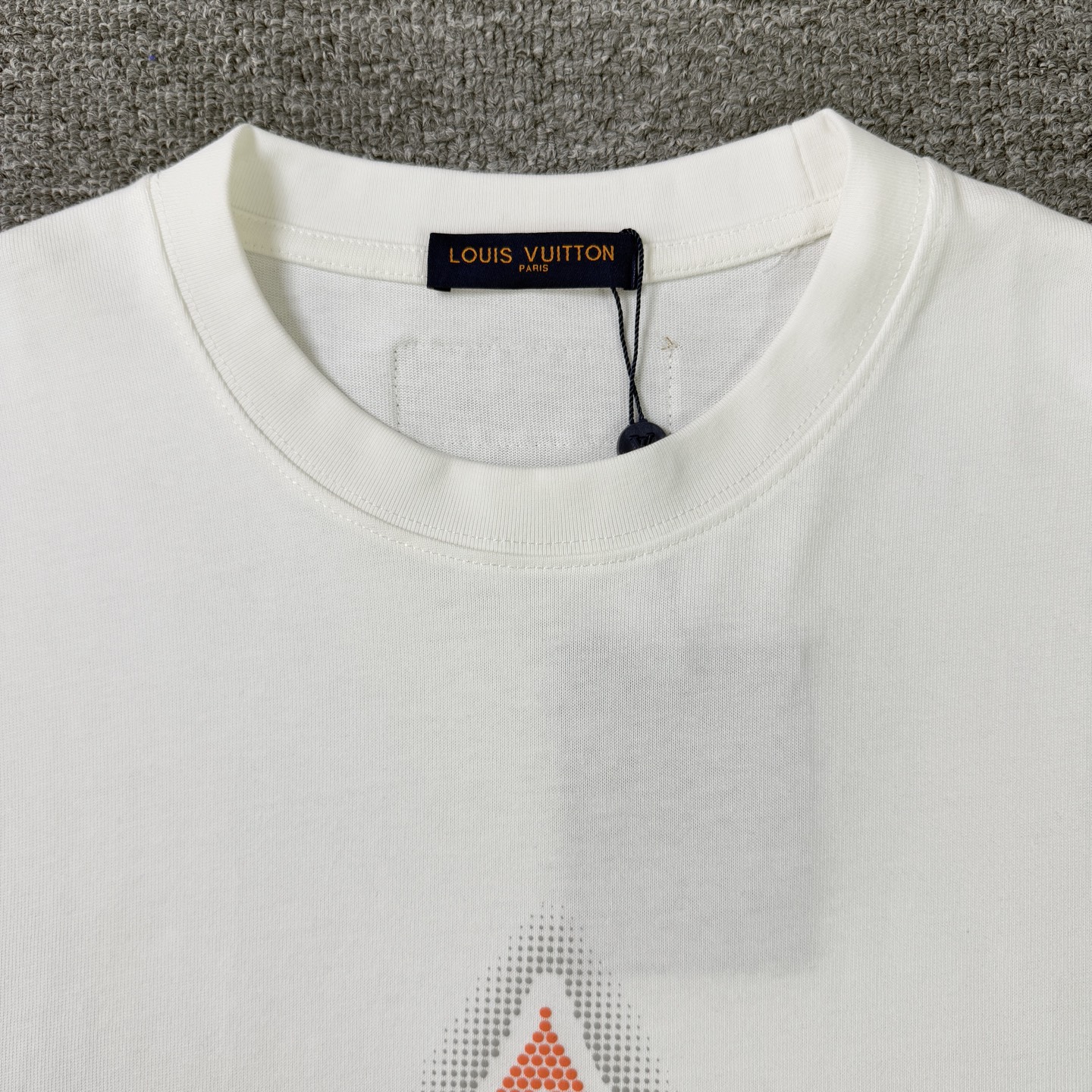 Louis Vuitton LOUIS VUITTON/路易威登LV 2025夏季新款3D渐变四叶草印花短袖圆领T恤