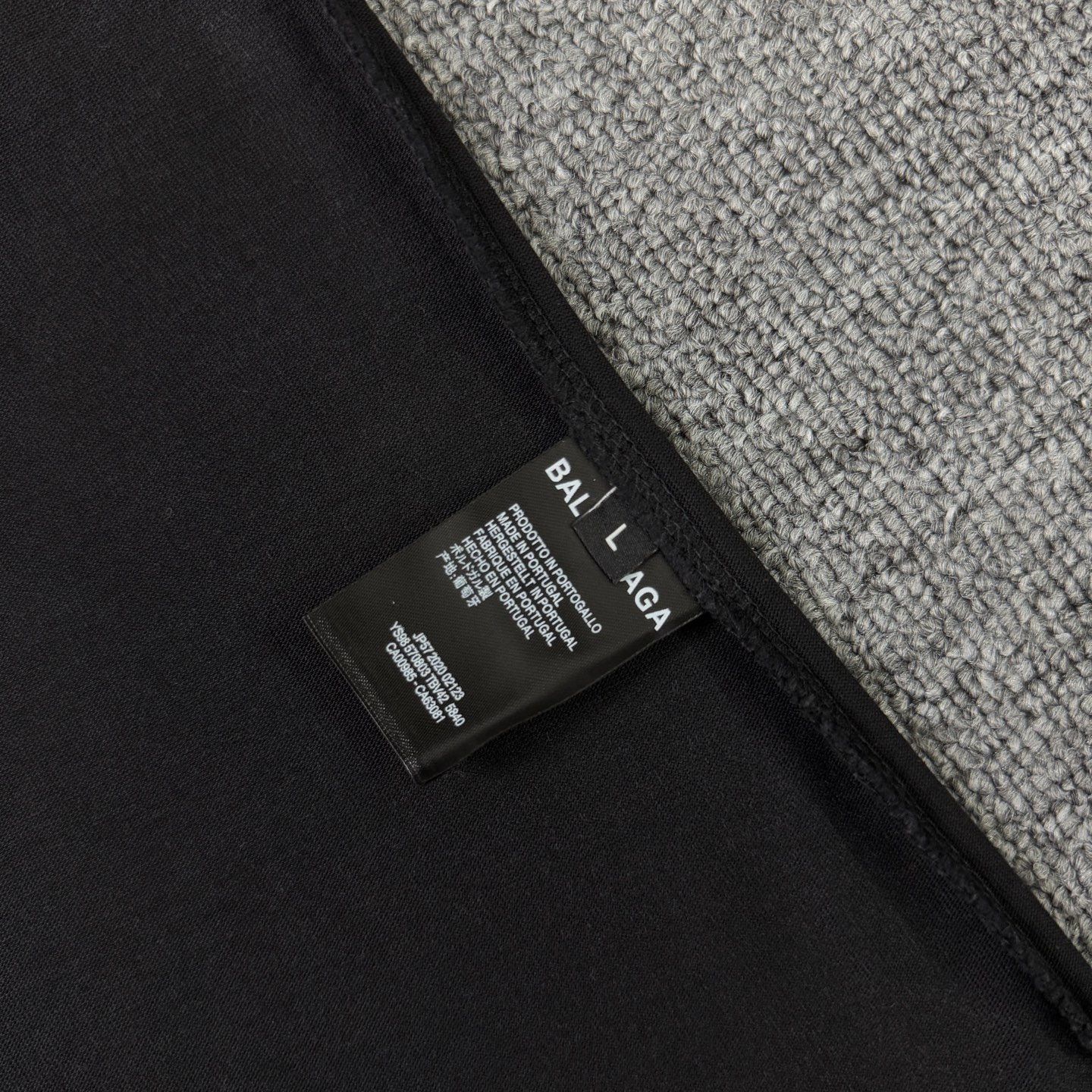Balenciaga Balenciaga巴黎世家2025新款水洗做旧款贴布绣logo 双面穿圆领短袖T恤 可双面穿短袖