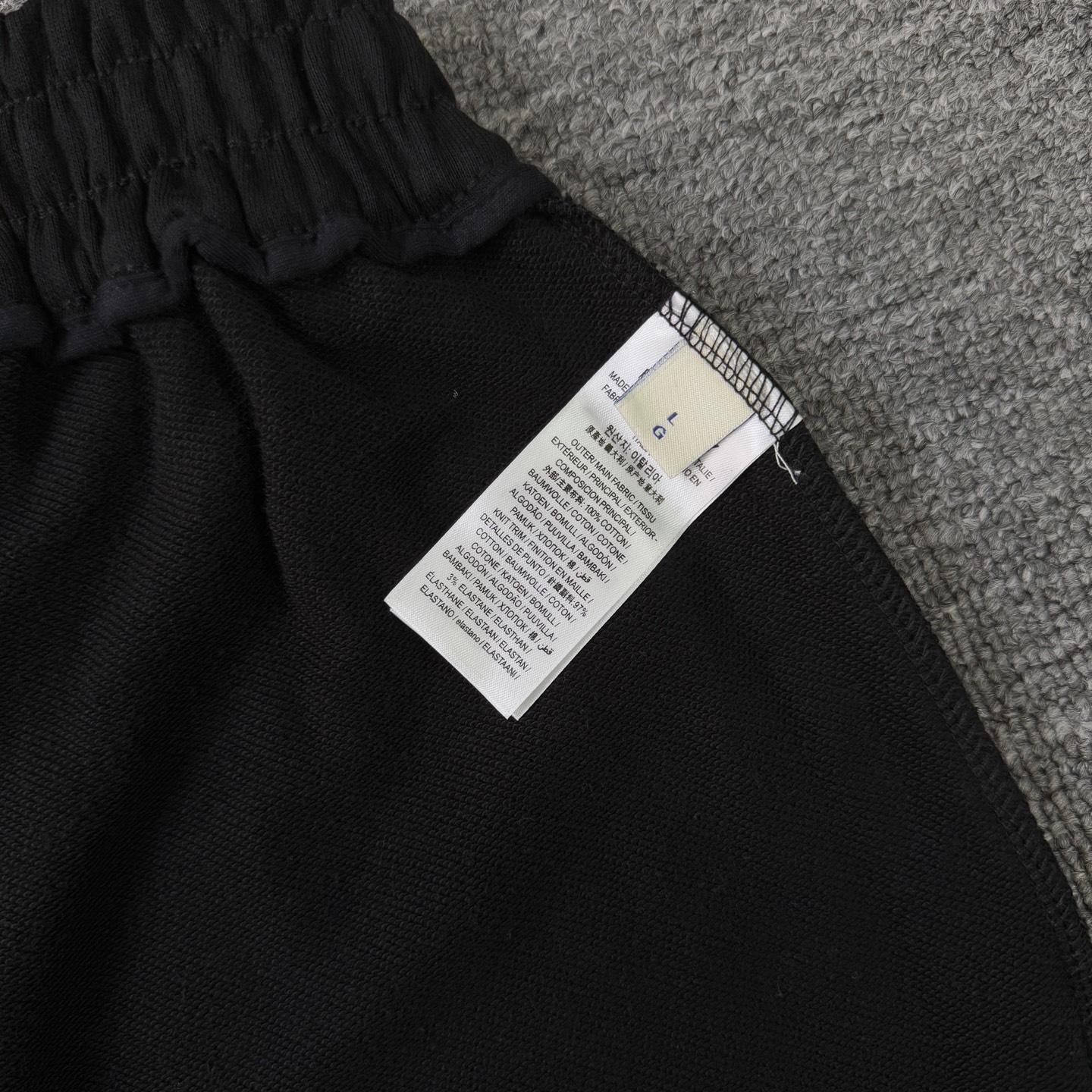 Burberry BURBERRY/巴宝莉 2026cc 轻奢主义 简约款 战马 刺绣logo 男女日常通勤穿搭 休闲短裤