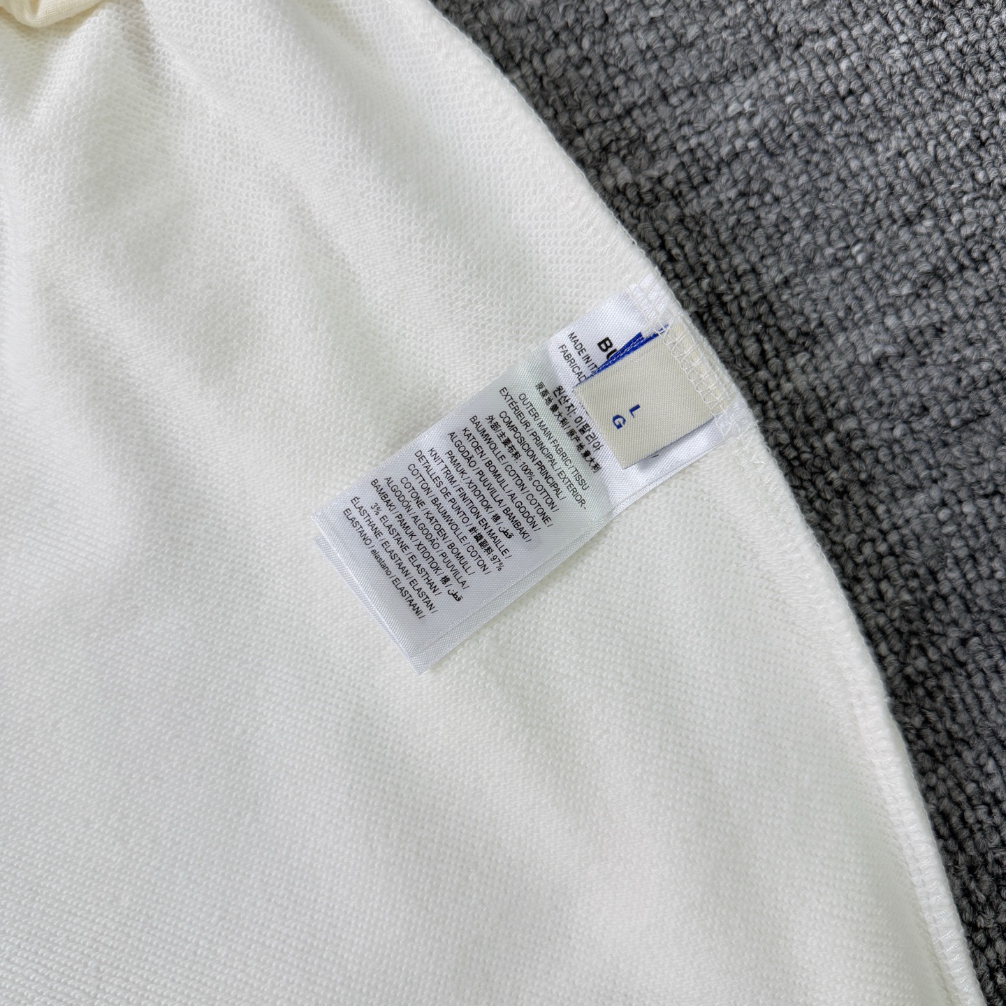 Burberry BURBERRY/巴宝莉 2026cc 轻奢主义 简约款 战马 刺绣logo 男女日常通勤穿搭 休闲短裤
