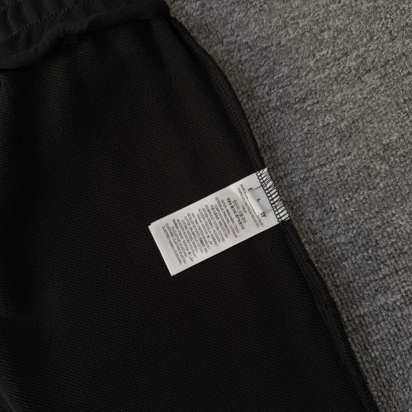 Burberry BURBERRY/巴宝莉 2026cc 轻奢主义 简约款 贴布战马 刺绣logo 男女日常通勤穿搭 休闲短裤