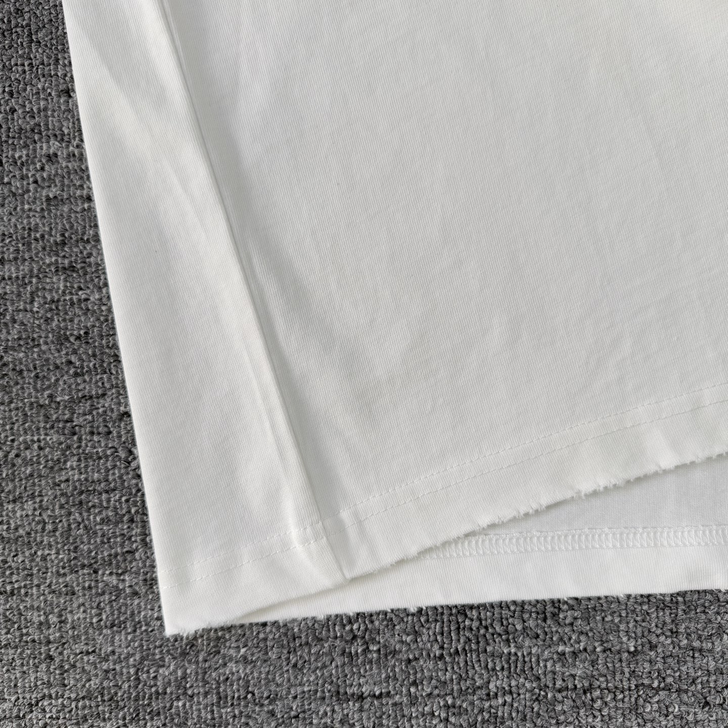 Loewe LOEWE罗意威26ss夏季新款高品质重工做旧刺绣T恤 圆领短袖
