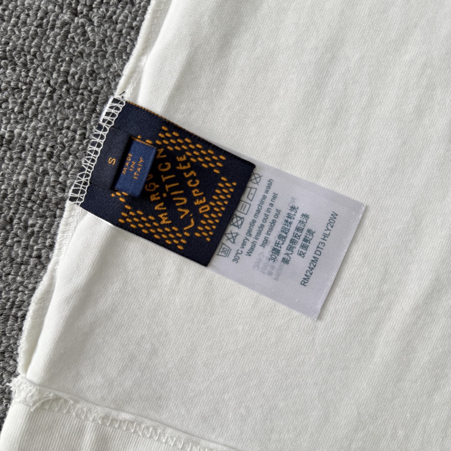 Louis Vuitton Louis vuitton路易威登LV26ss 珍珠字母短袖破洞圆领T恤