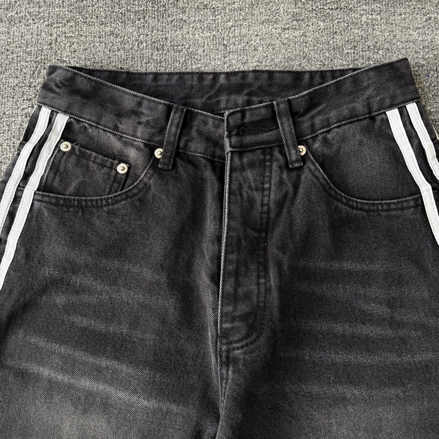 Balenciaga Balenciaga X adidas巴黎世家联名阿迪达斯三道杠阔腿牛仔裤