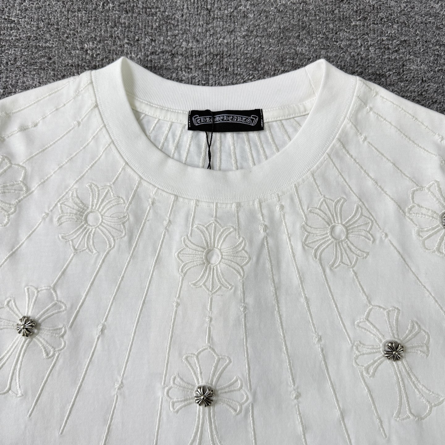 Chrome Hearts Chrome hearts克罗心CH26ss光变线刺绣十字架铆钉重工短袖圆领T恤