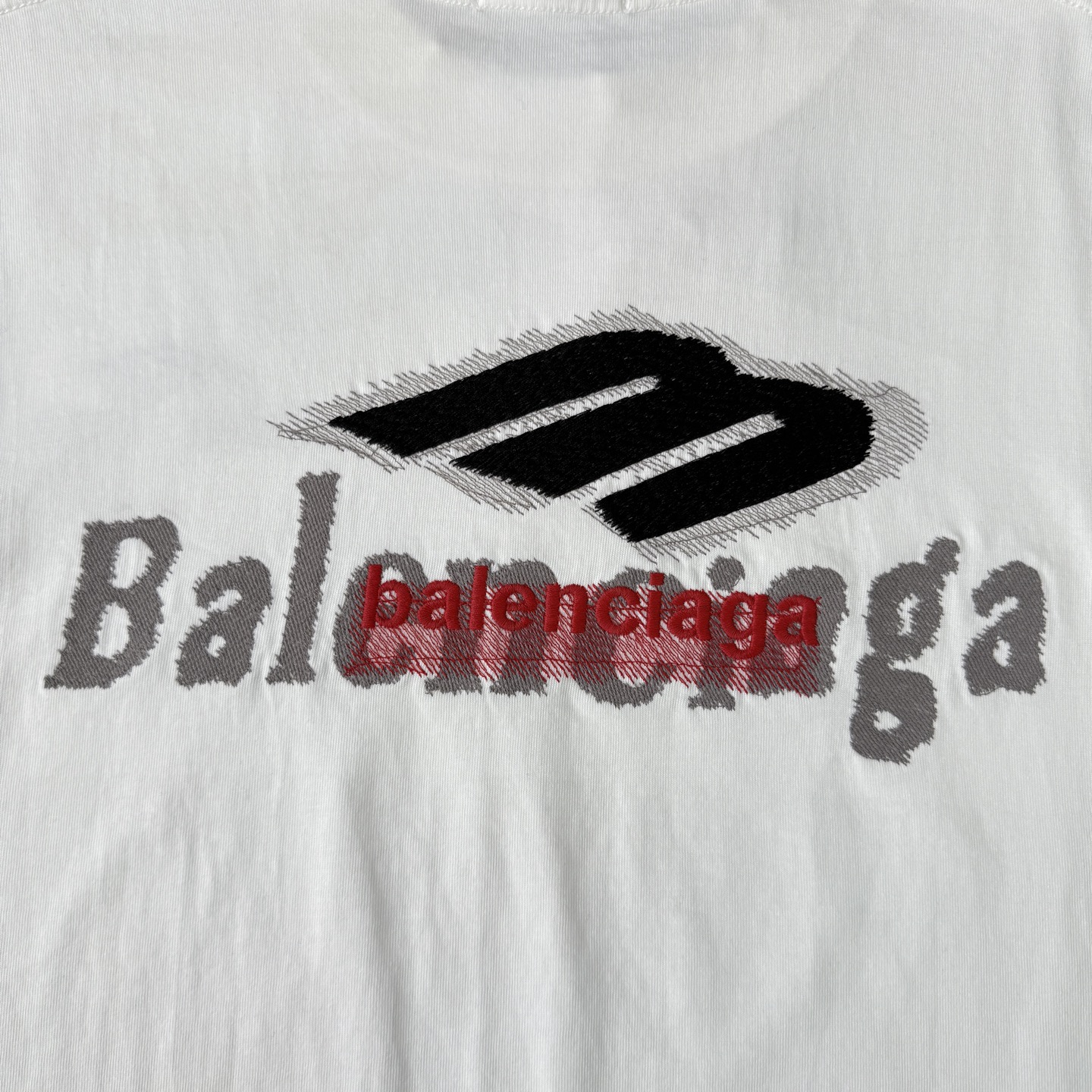 Balenciaga 巴黎世家Balenciaga26ss新款重工刺绣字母短袖圆领T恤