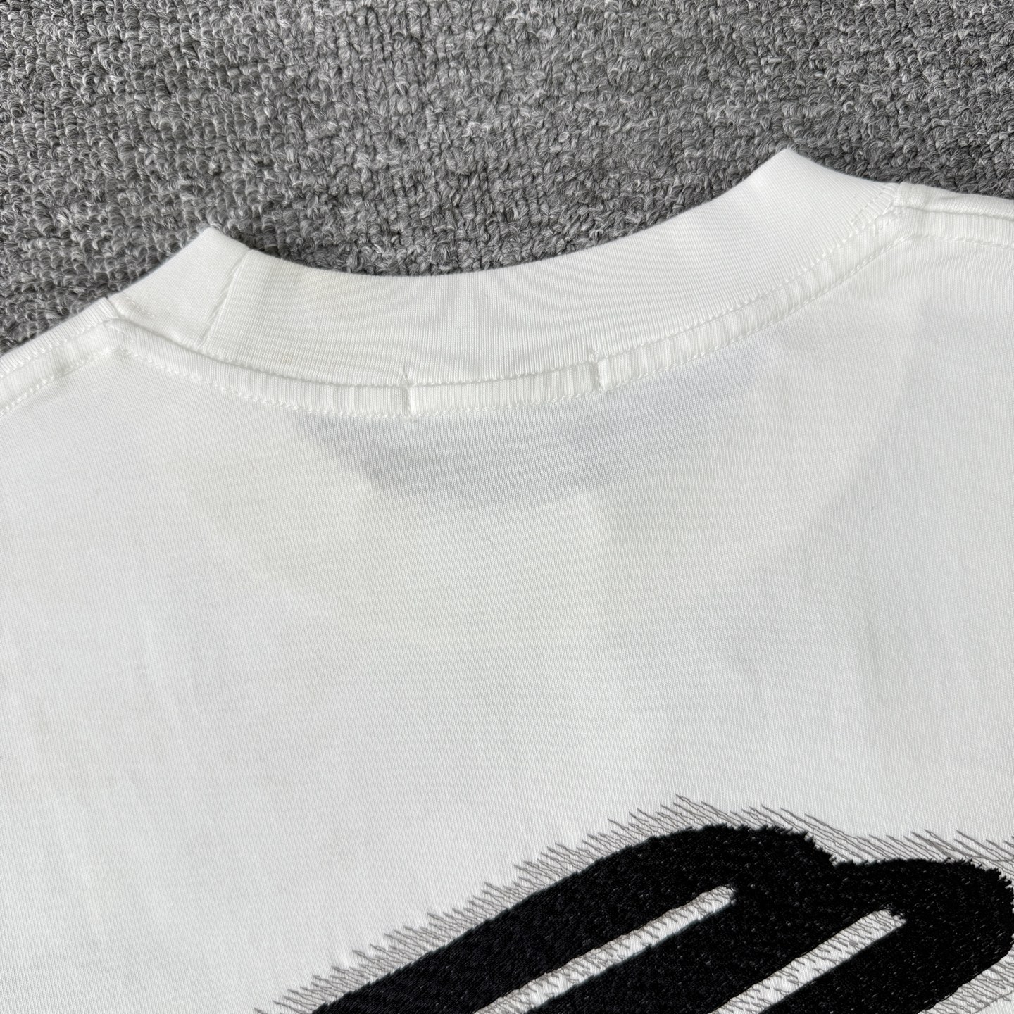 Balenciaga 巴黎世家Balenciaga26ss新款重工刺绣字母短袖圆领T恤