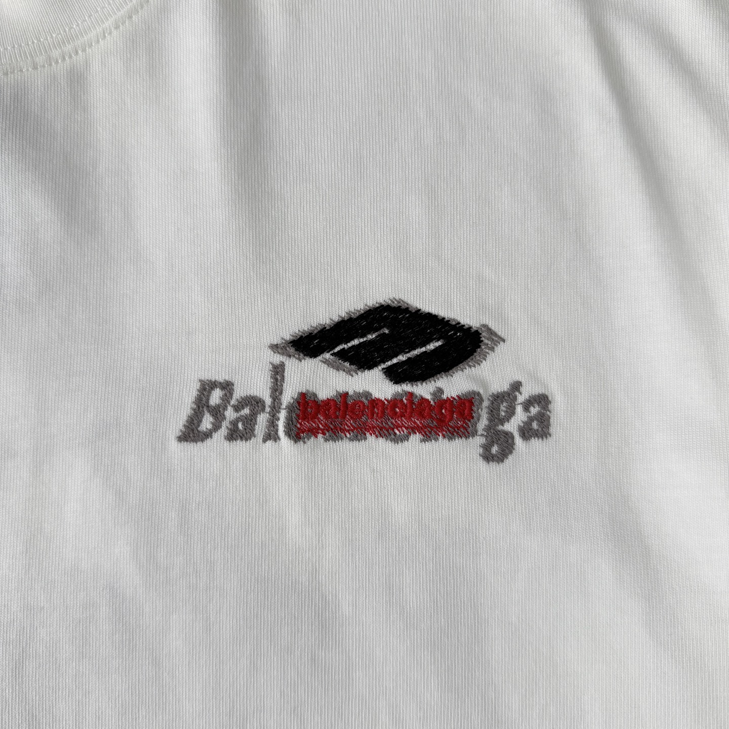 Balenciaga 巴黎世家Balenciaga26ss新款重工刺绣字母短袖圆领T恤